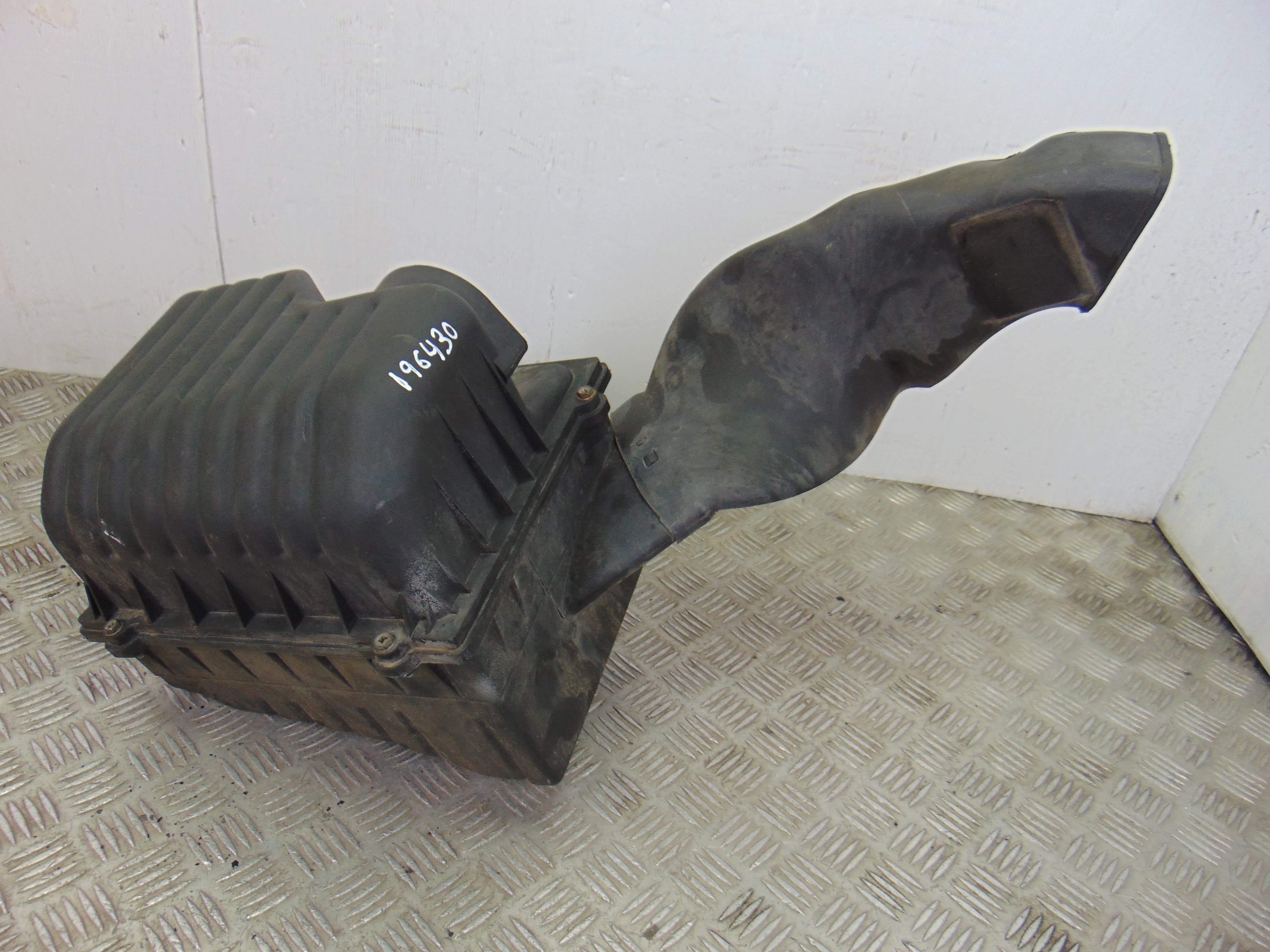 Filtro aire, Ssangyong Rodius Xdi Limited 2005, 23110-21051 usado 2