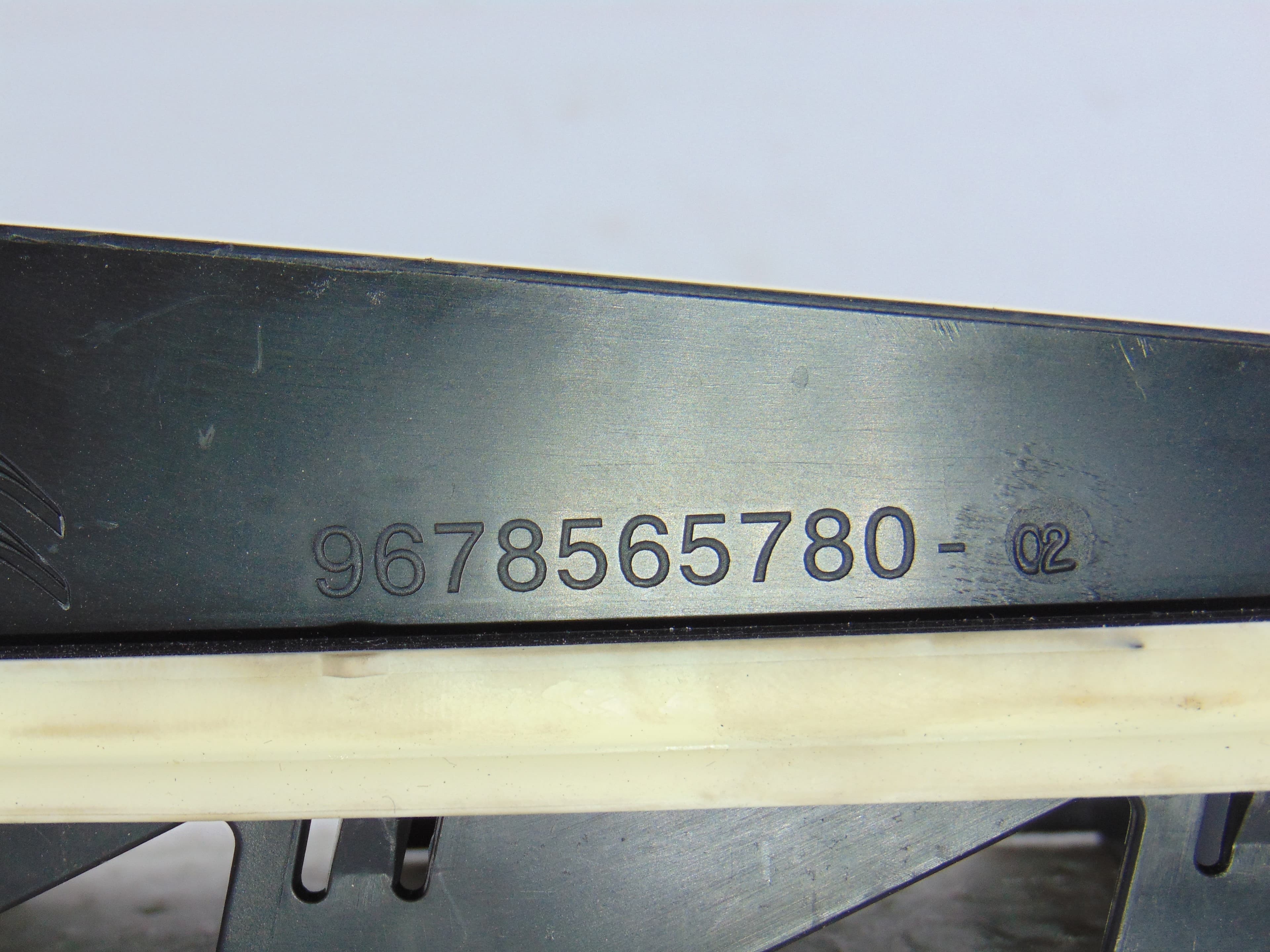 Molduras traseras, 9678565780 nuevo 2
