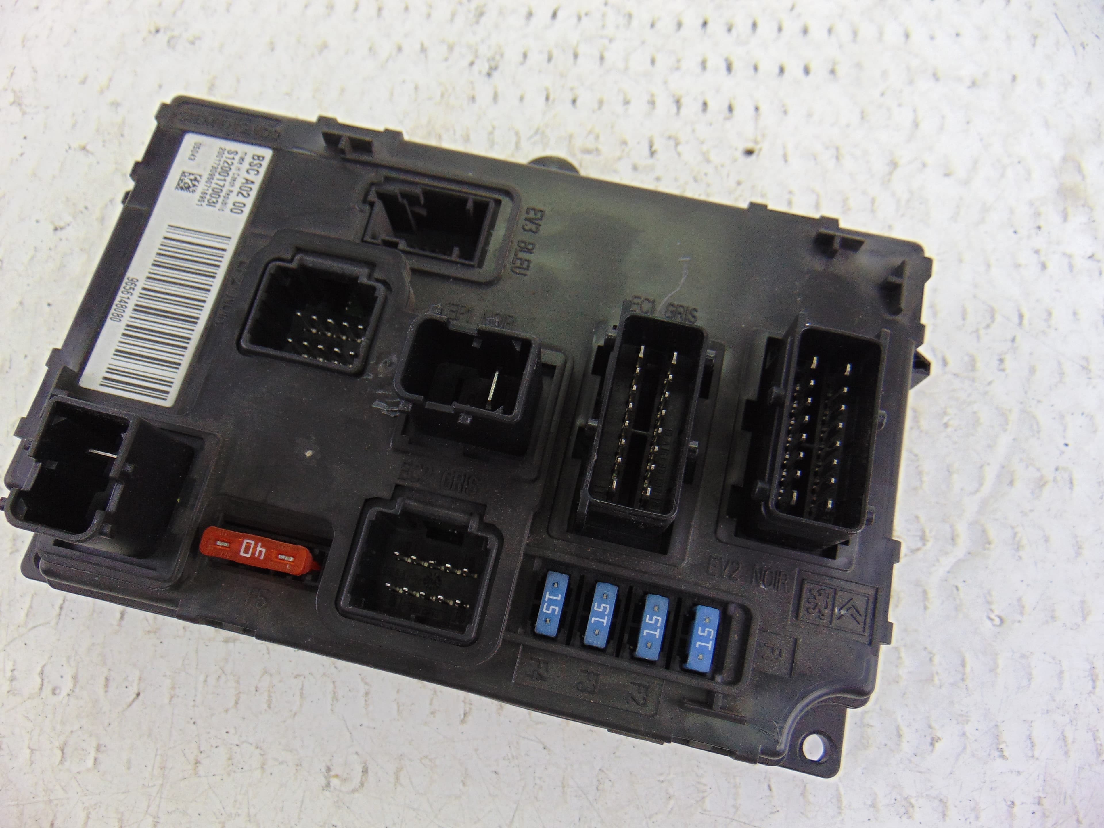 Caja reles / fusibles, Peugeot 407 ST Sport 2005, 9656148080 usado 2