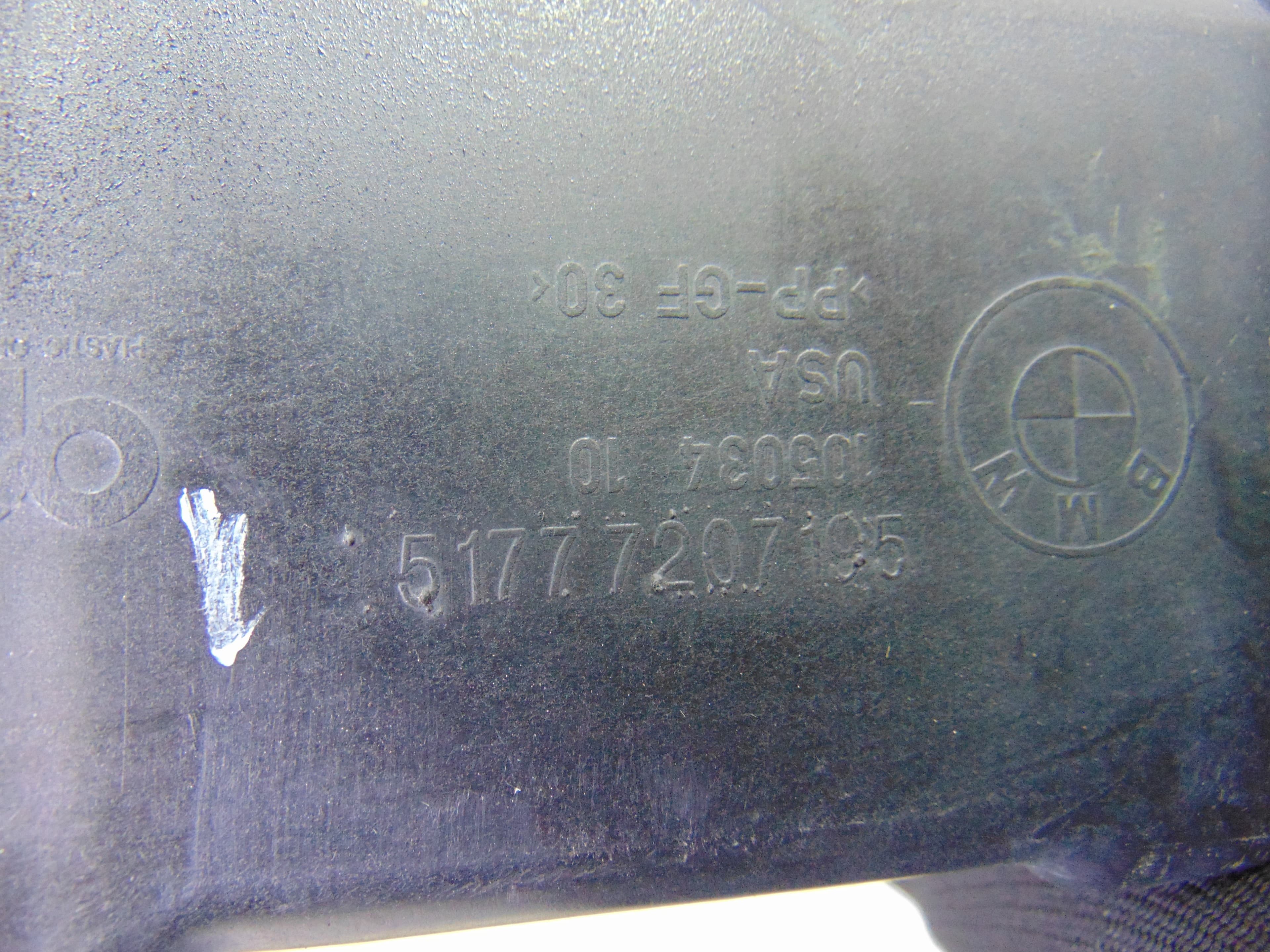 Faldon lateral, 7207195 usado 2