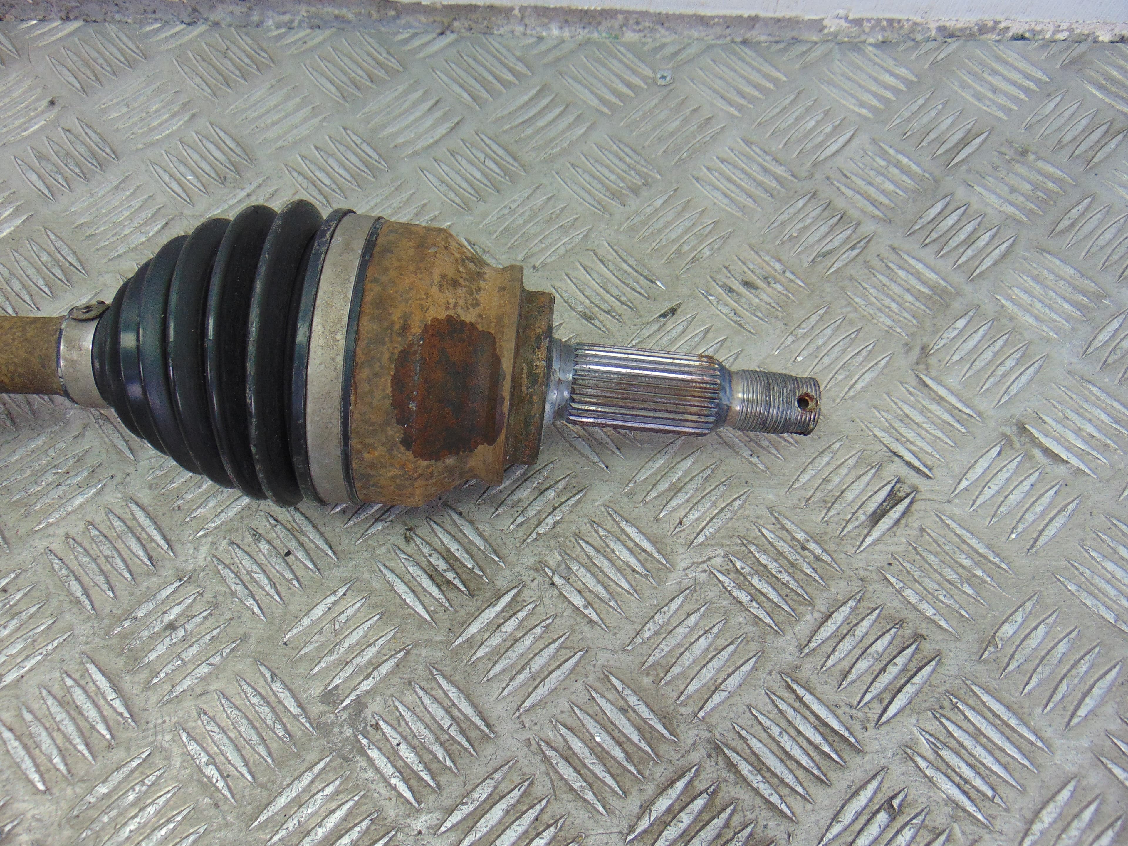 Transmision delantera izquierda, Citroen C-crosser Vtr 2009 usado 2
