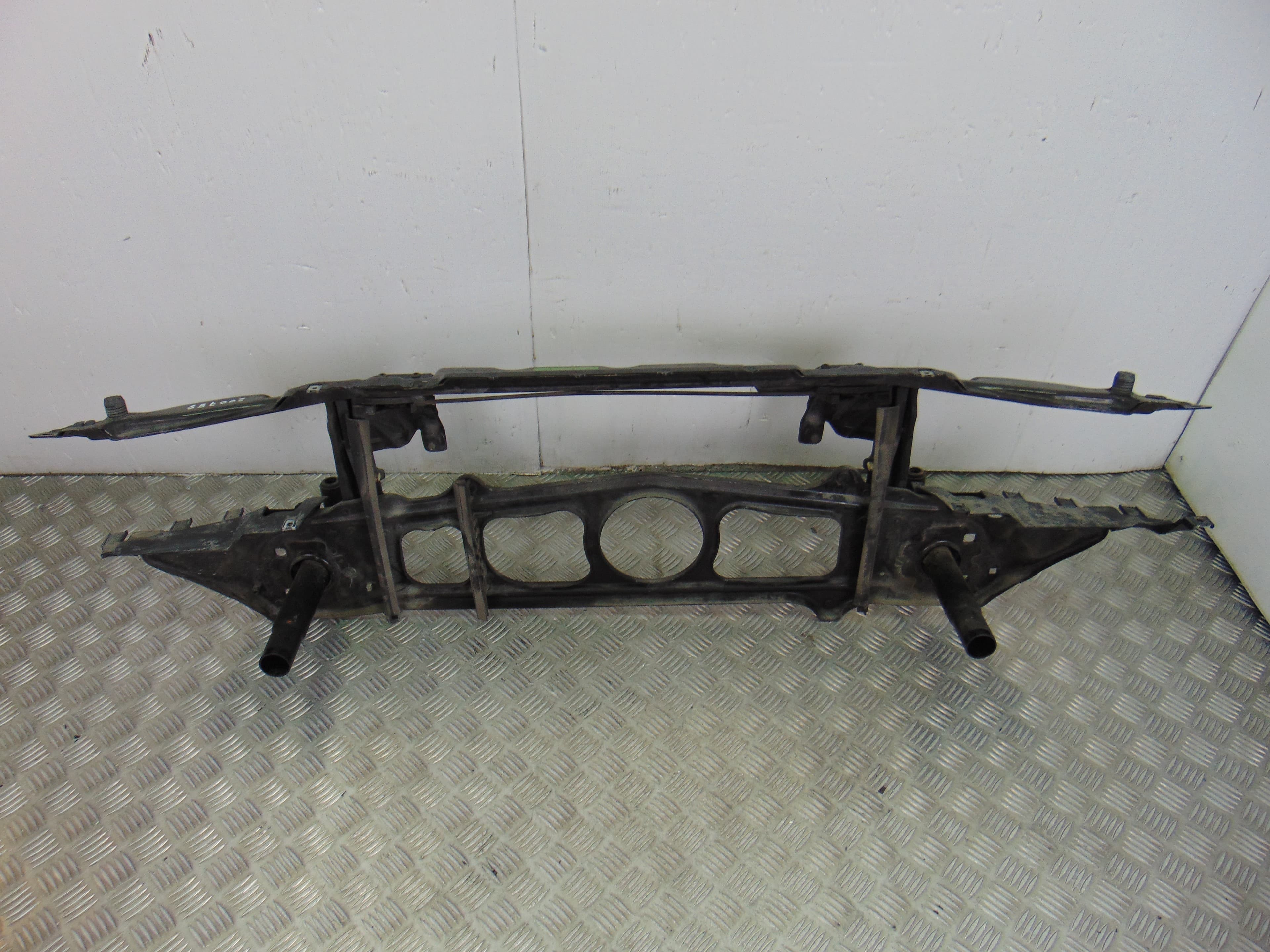 Panel frontal, BMW Serie 5 Berlina (E39) 525i 2001 usado 2
