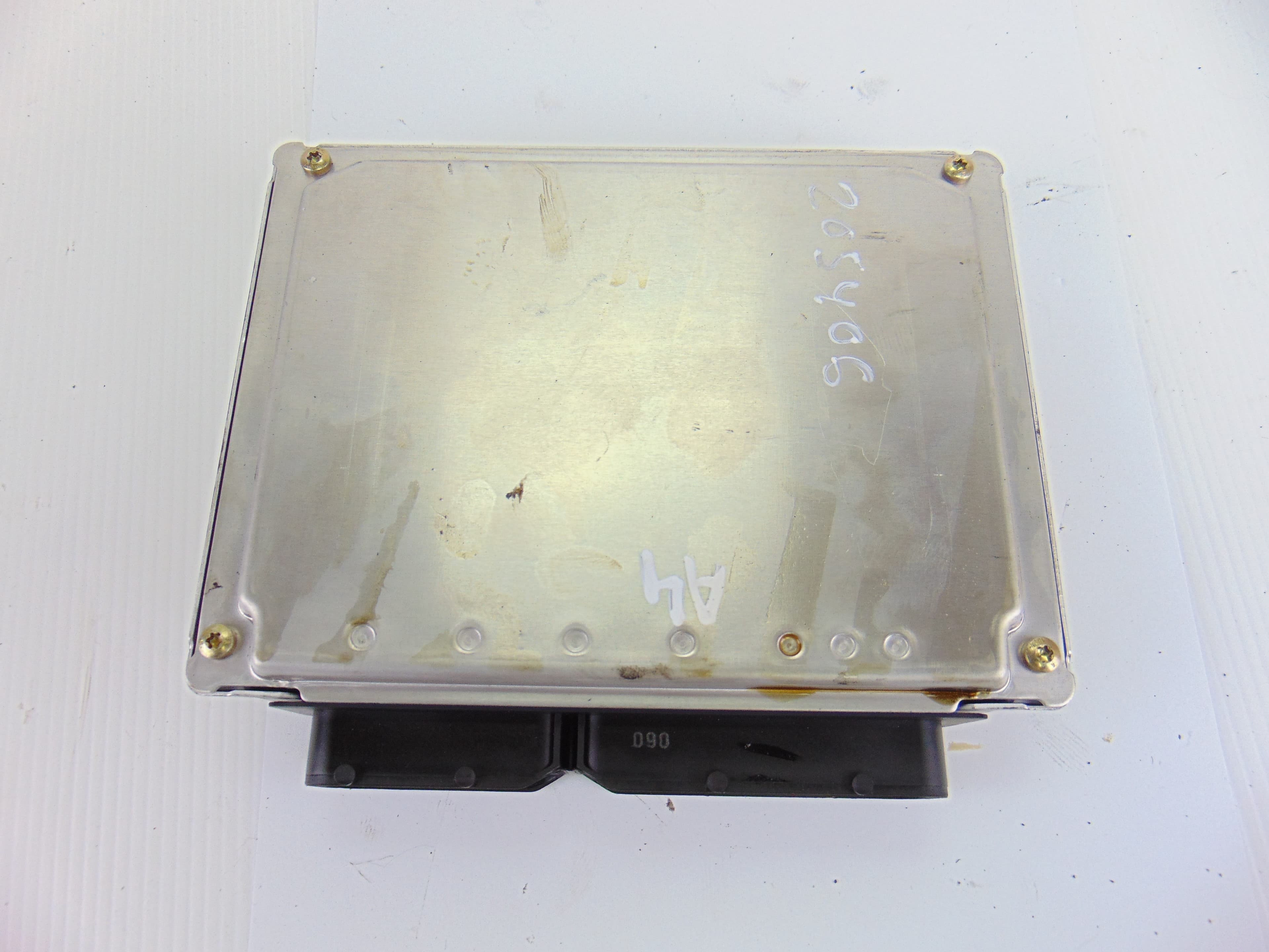 Centralita motor uce, Audi A4 Berlina (B5) 2.4 2000, 3B0907552 usado 2