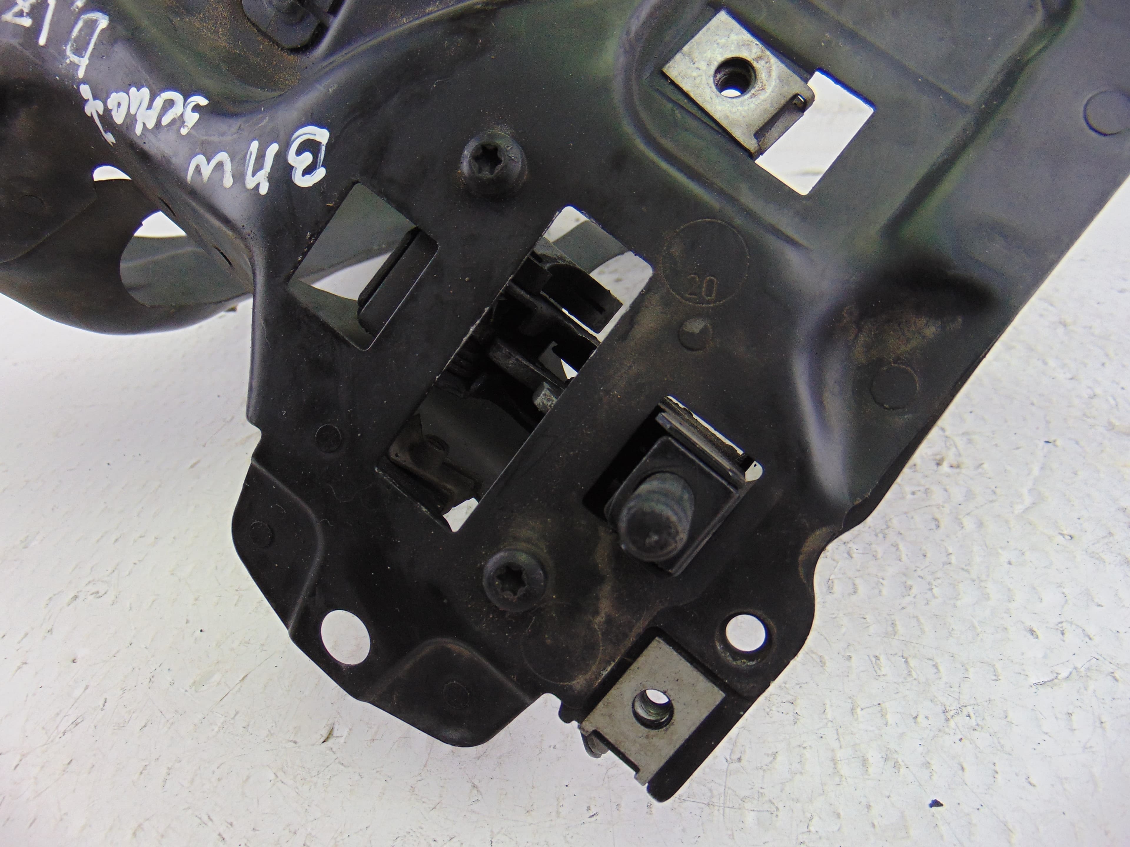 Soporte faro izquierdo, BMW Serie 7 (E65/E66) 740d 2007 usado 2