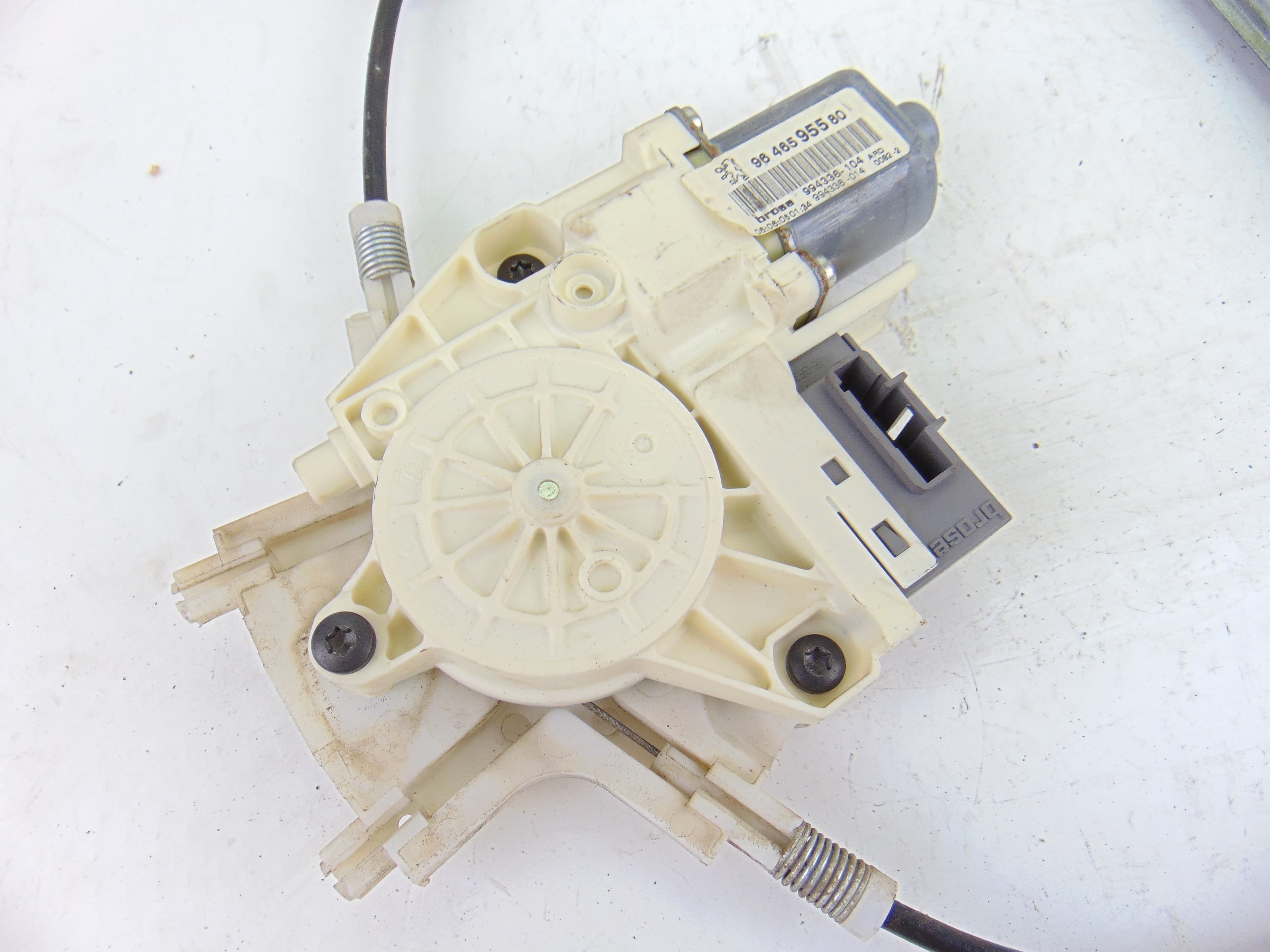 Elevalunas trasero derecho, Peugeot 407 ST Confort 2006 usado 2