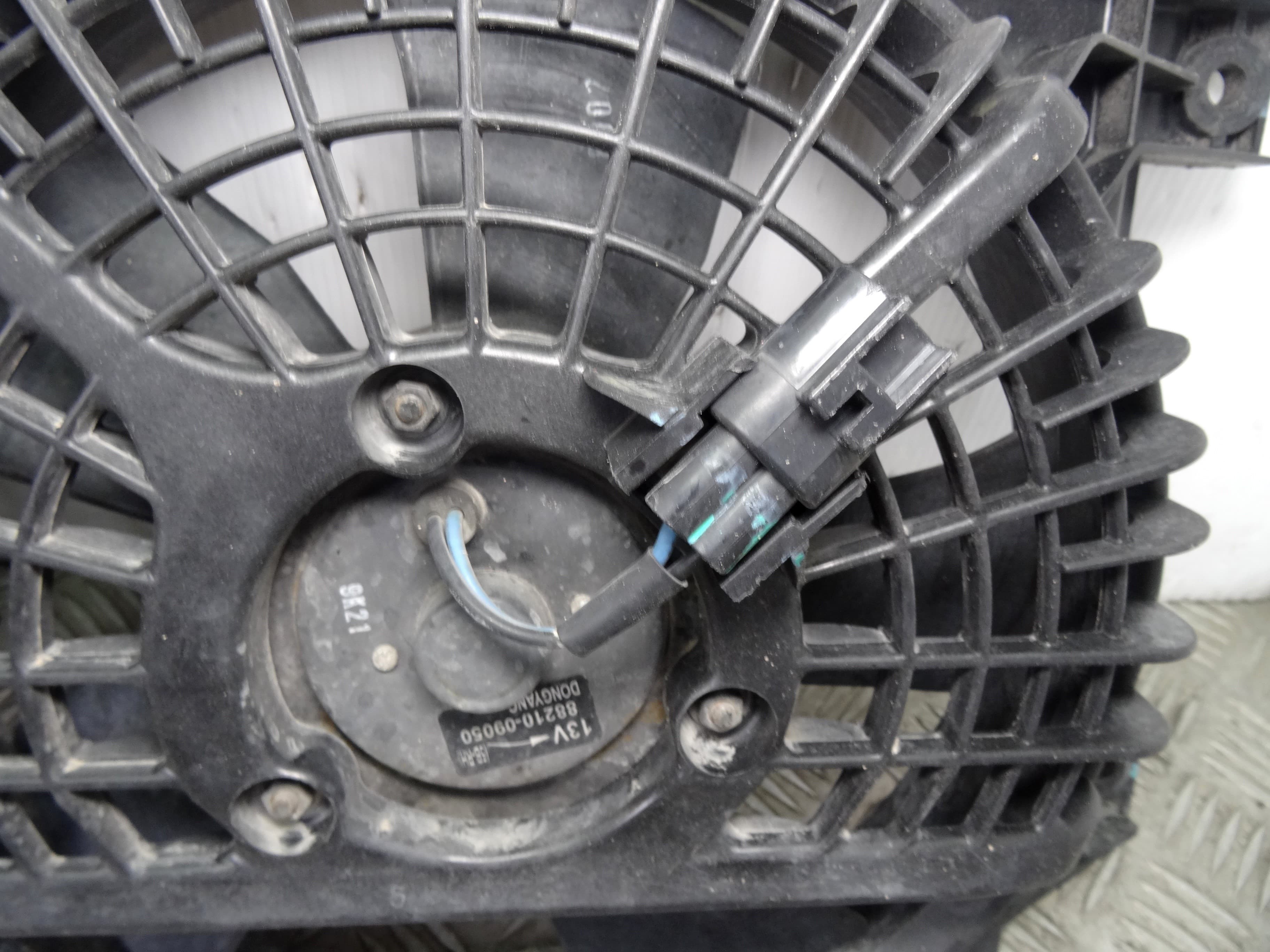 Electroventilador, Ssangyong Actyon 200 Xdi 2010, 8821009050 usado 2