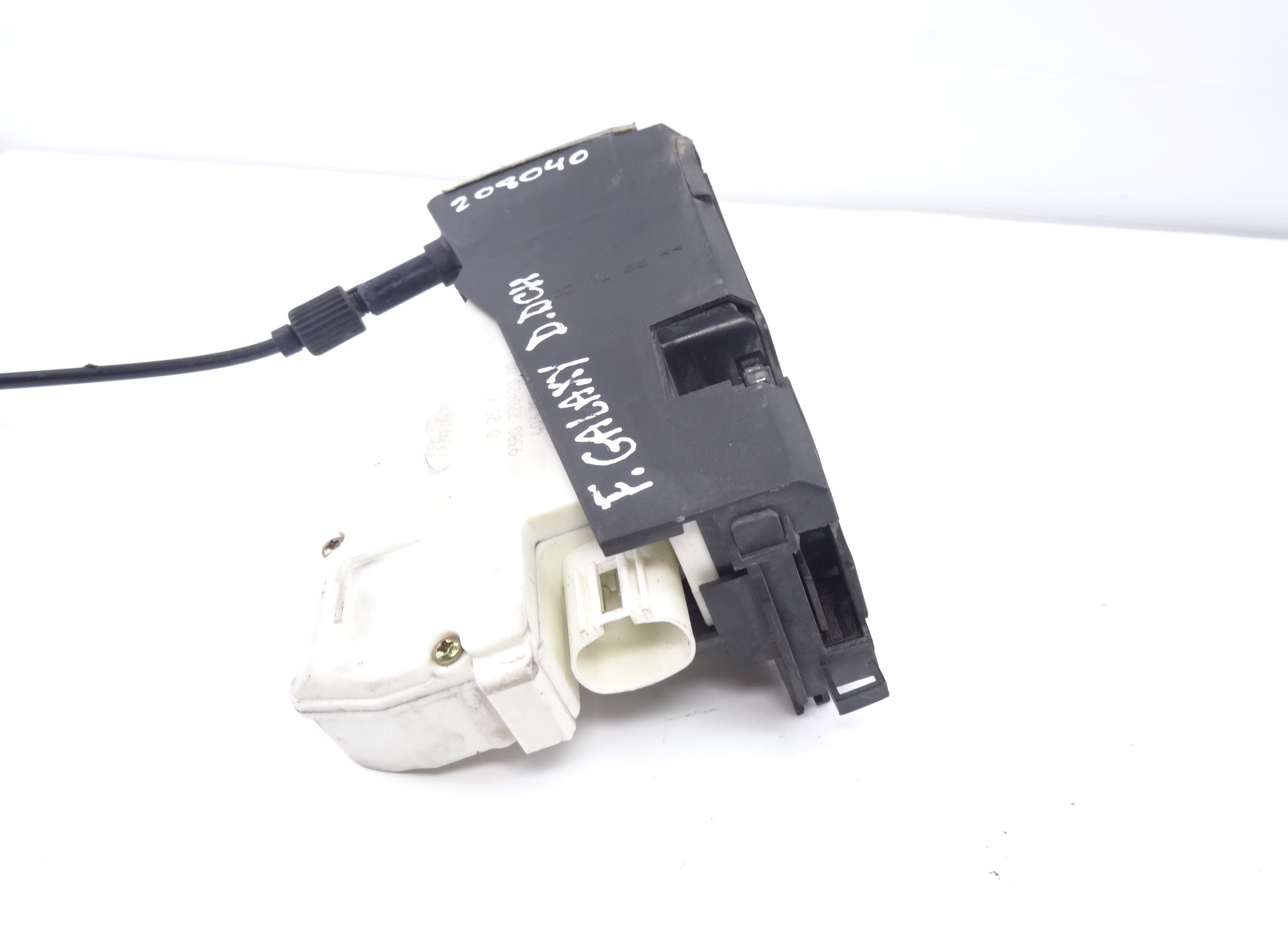 Cerradura puerta delantera derecha, Ford Galaxy (Vy) Ghia 2003 usado 2