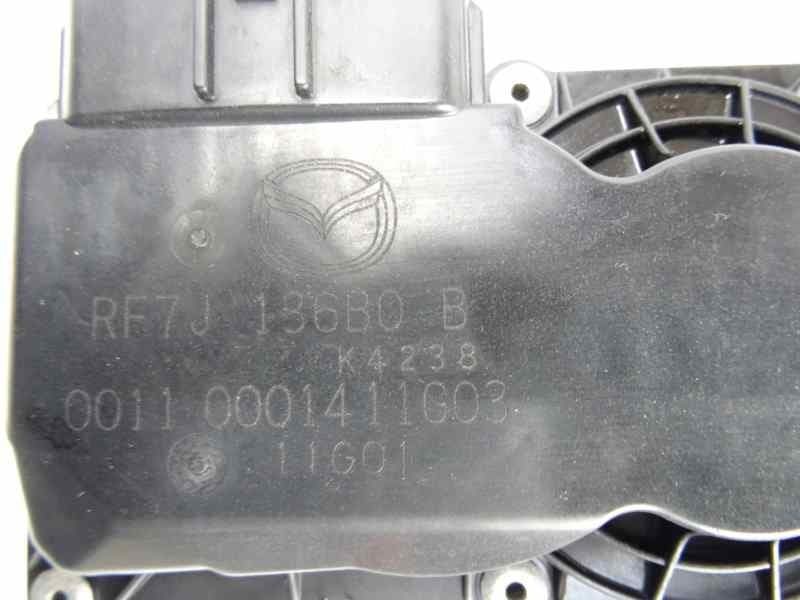 Caja mariposa, RF7J136B0B usado 2