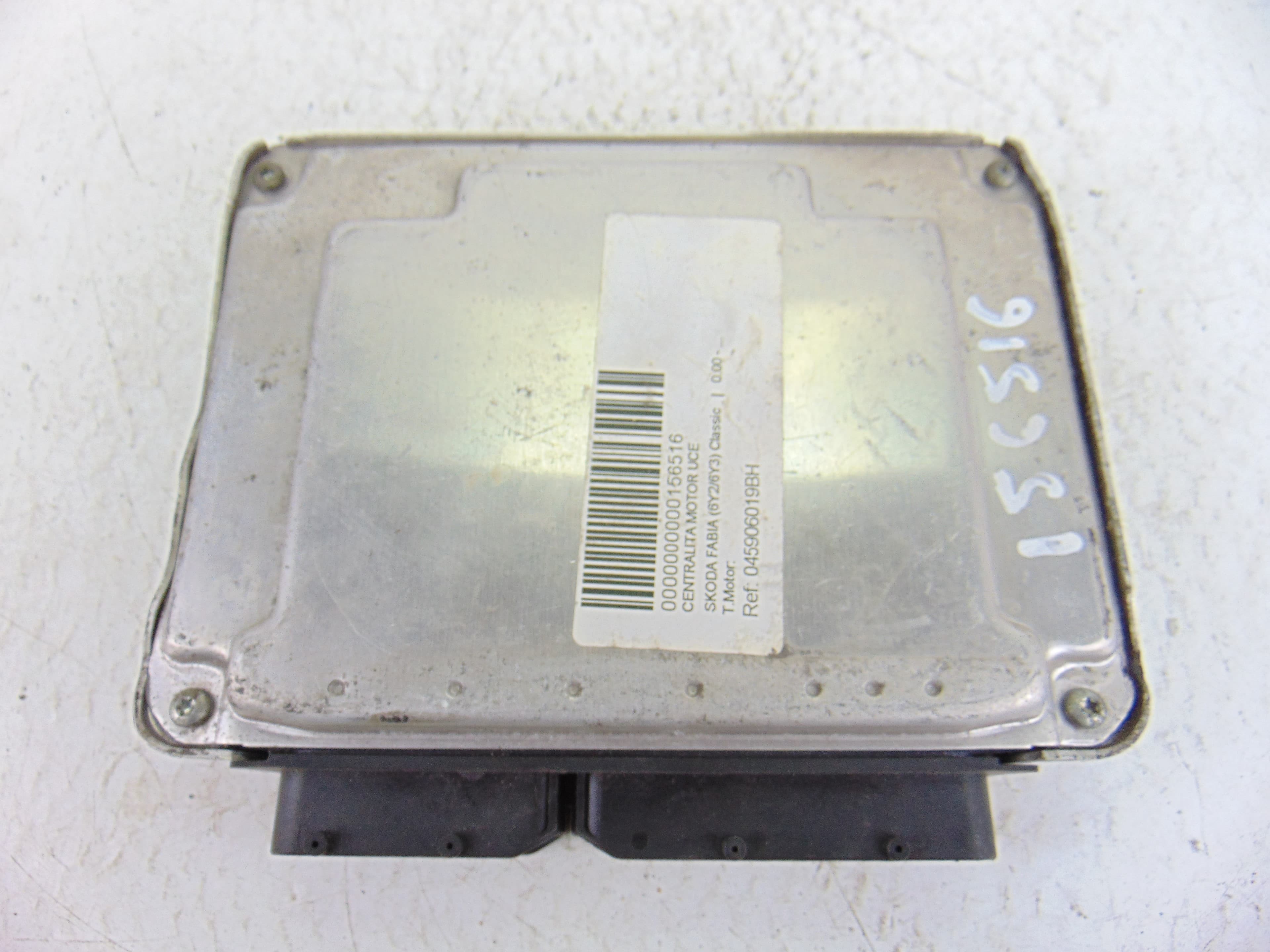 Centralita motor uce, 045906019BH usado 2