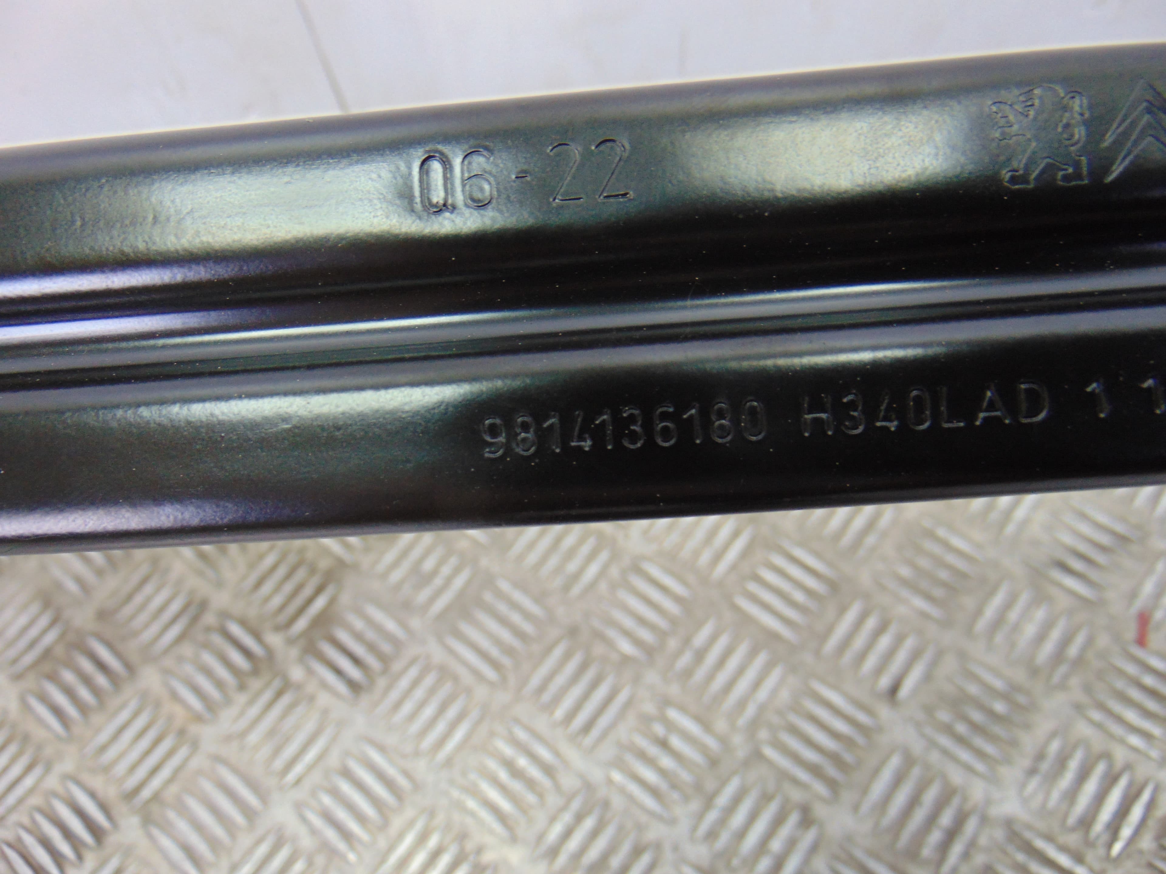 Deposito combustible, Peugeot 5008 Active 2017, 9814136180 nuevo 2