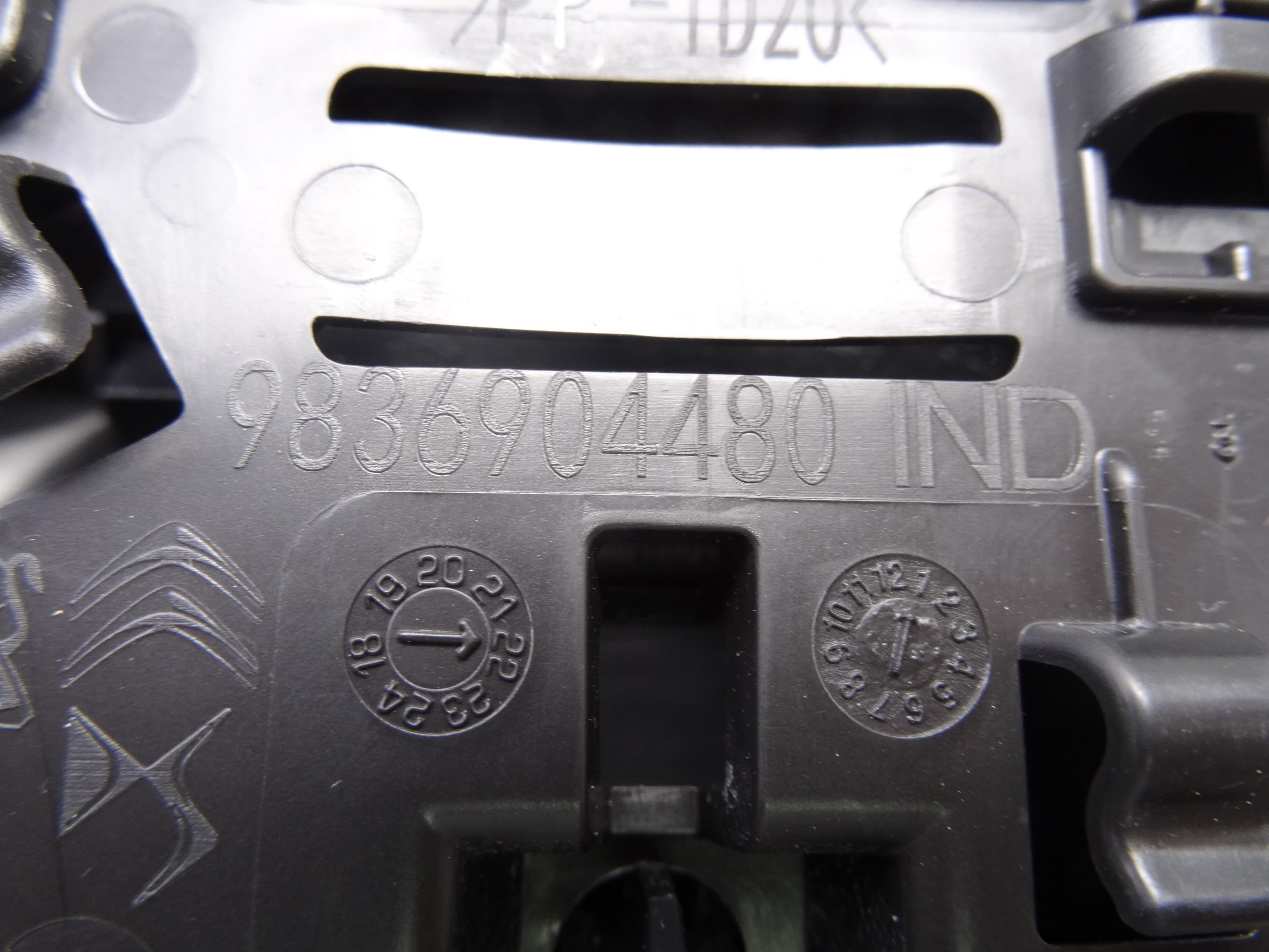Luz interior, Peugeot 308 (P5) Active Pack 2022, 9836904480 usado 2
