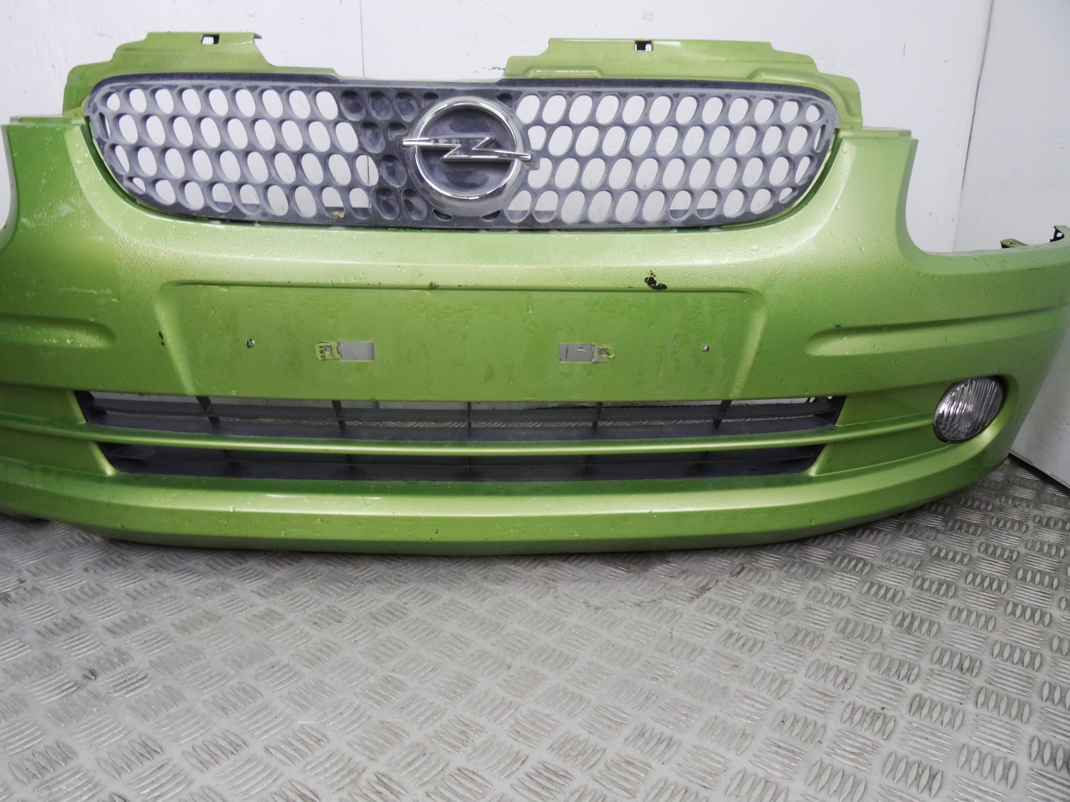 Paragolpes delantero, Opel Agila Básico 2001 usado 2