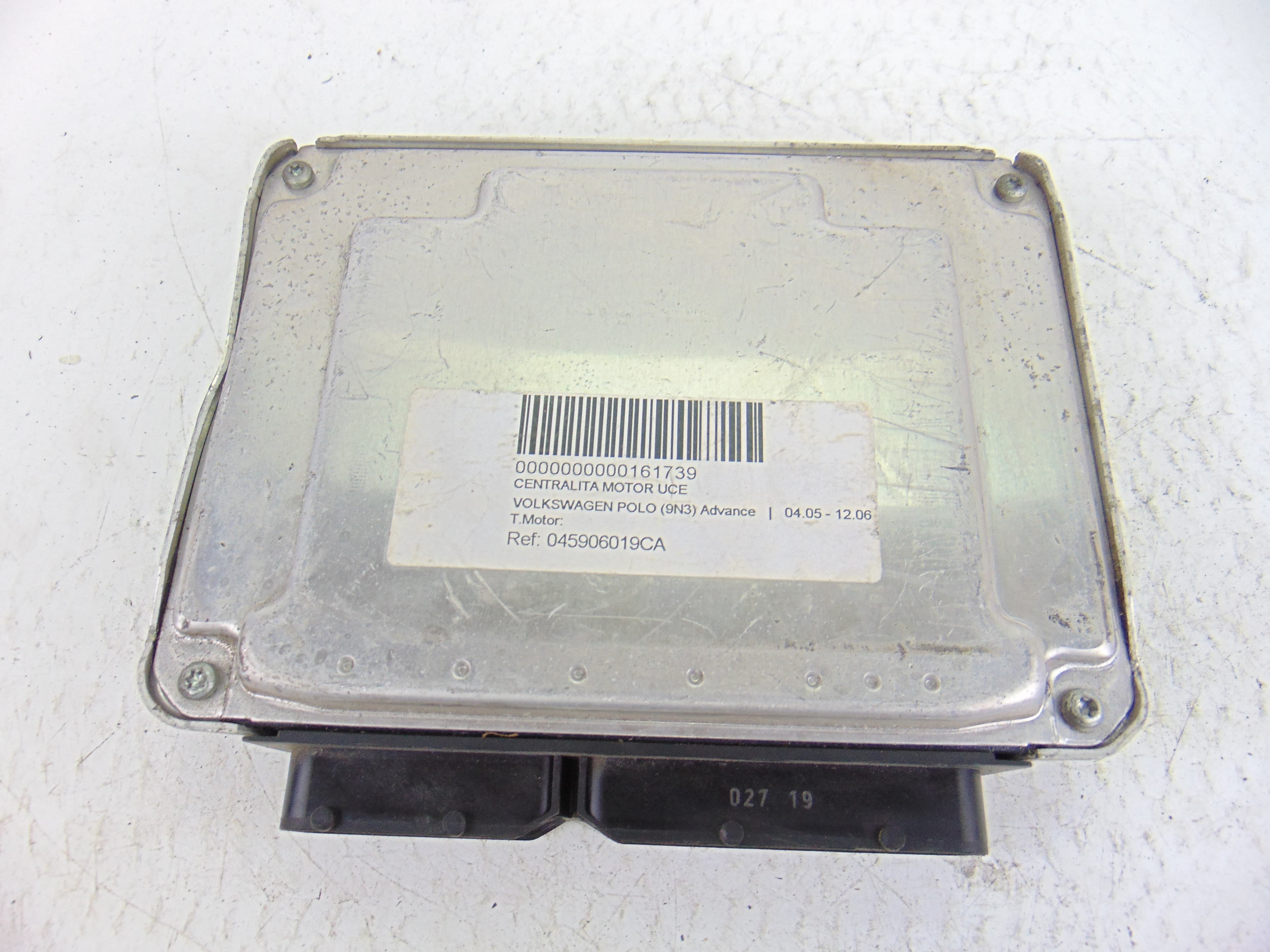 Centralita motor uce, 045906019CA usado 2