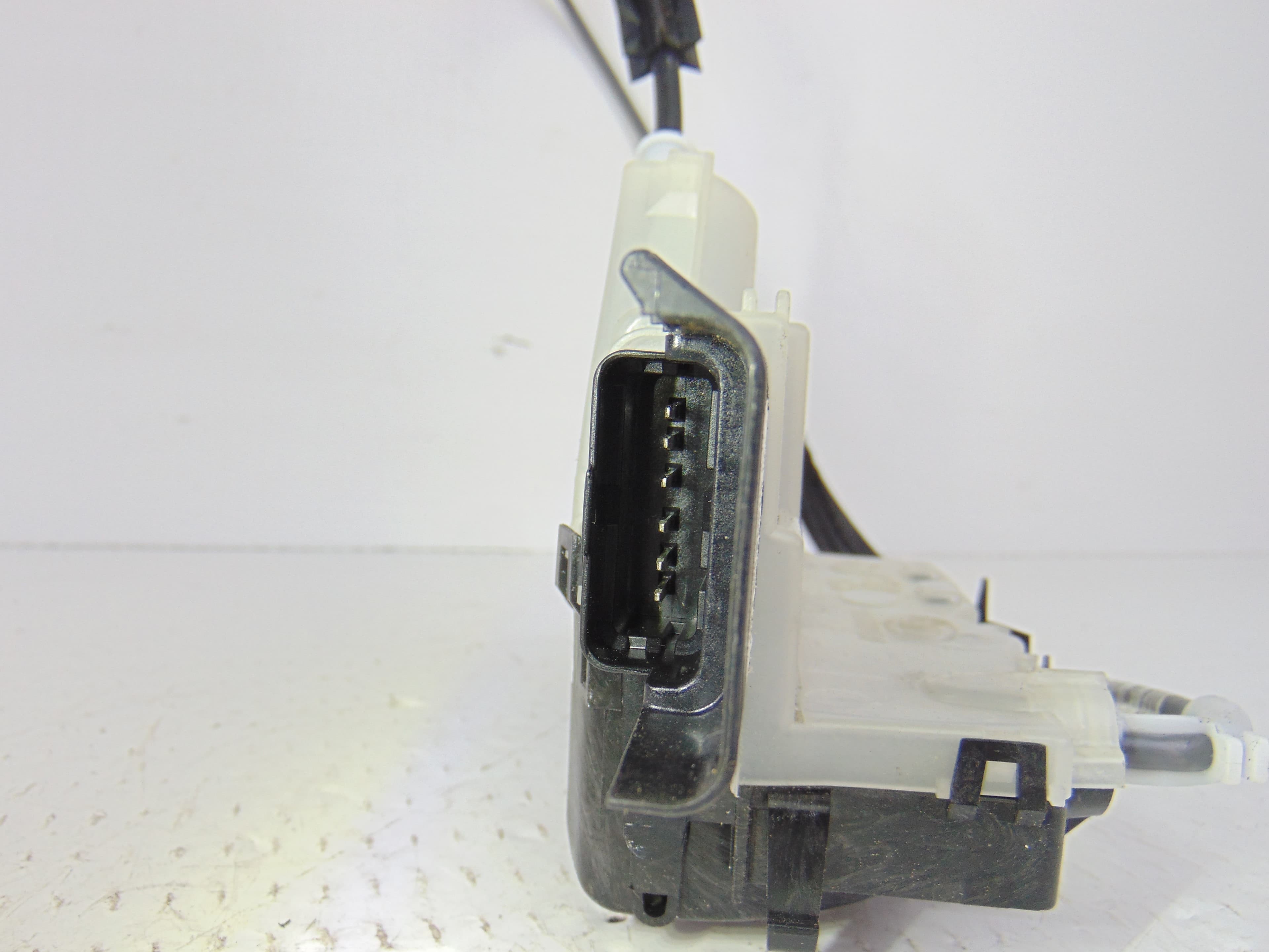 Cerradura puerta trasera izquierda, 261437 nuevo 2