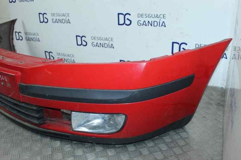 Paragolpes delantero usado 2