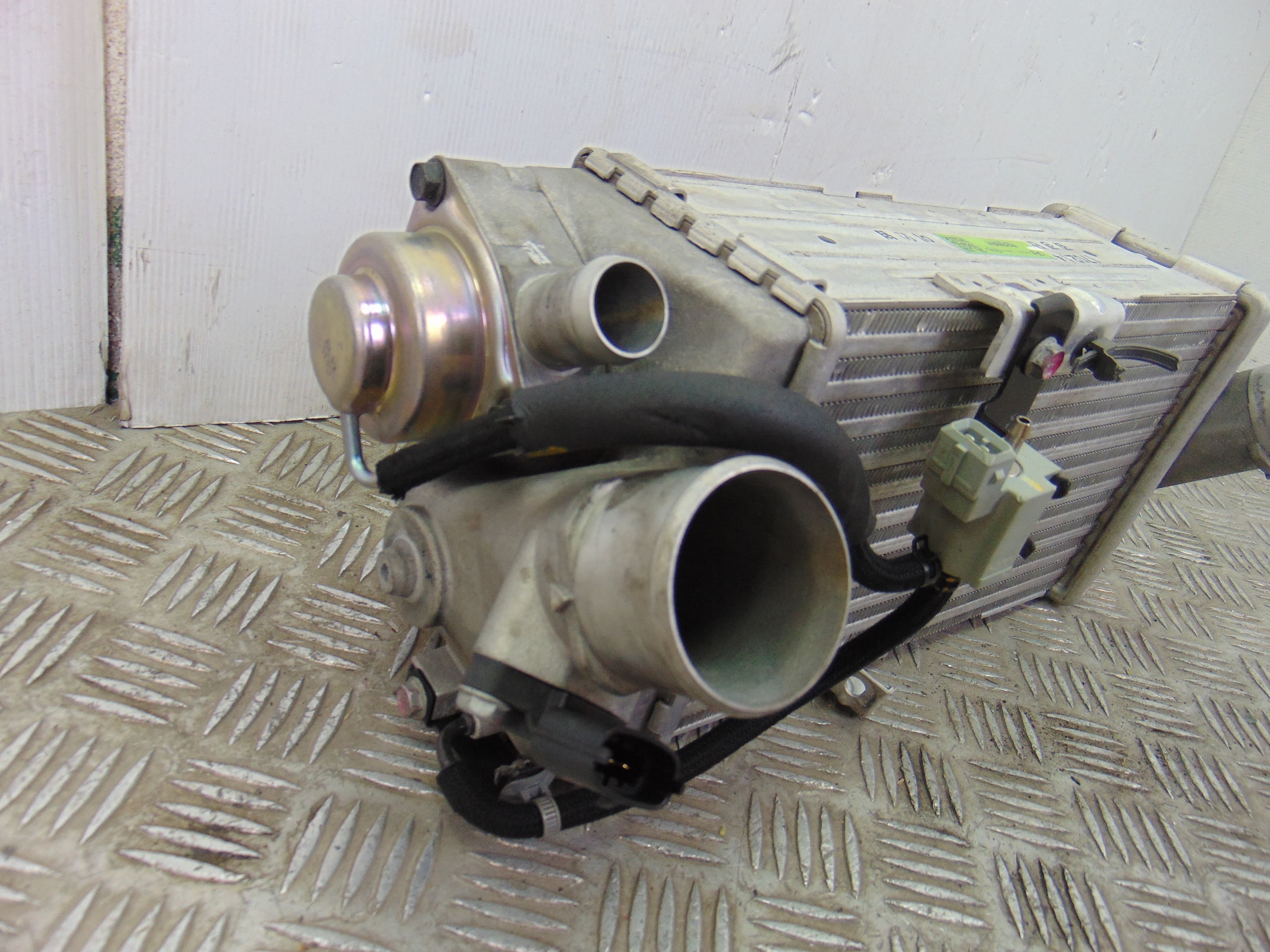 Intercooler, Kia Rio (Yb) Business 2017, 28270-04610 usado 2