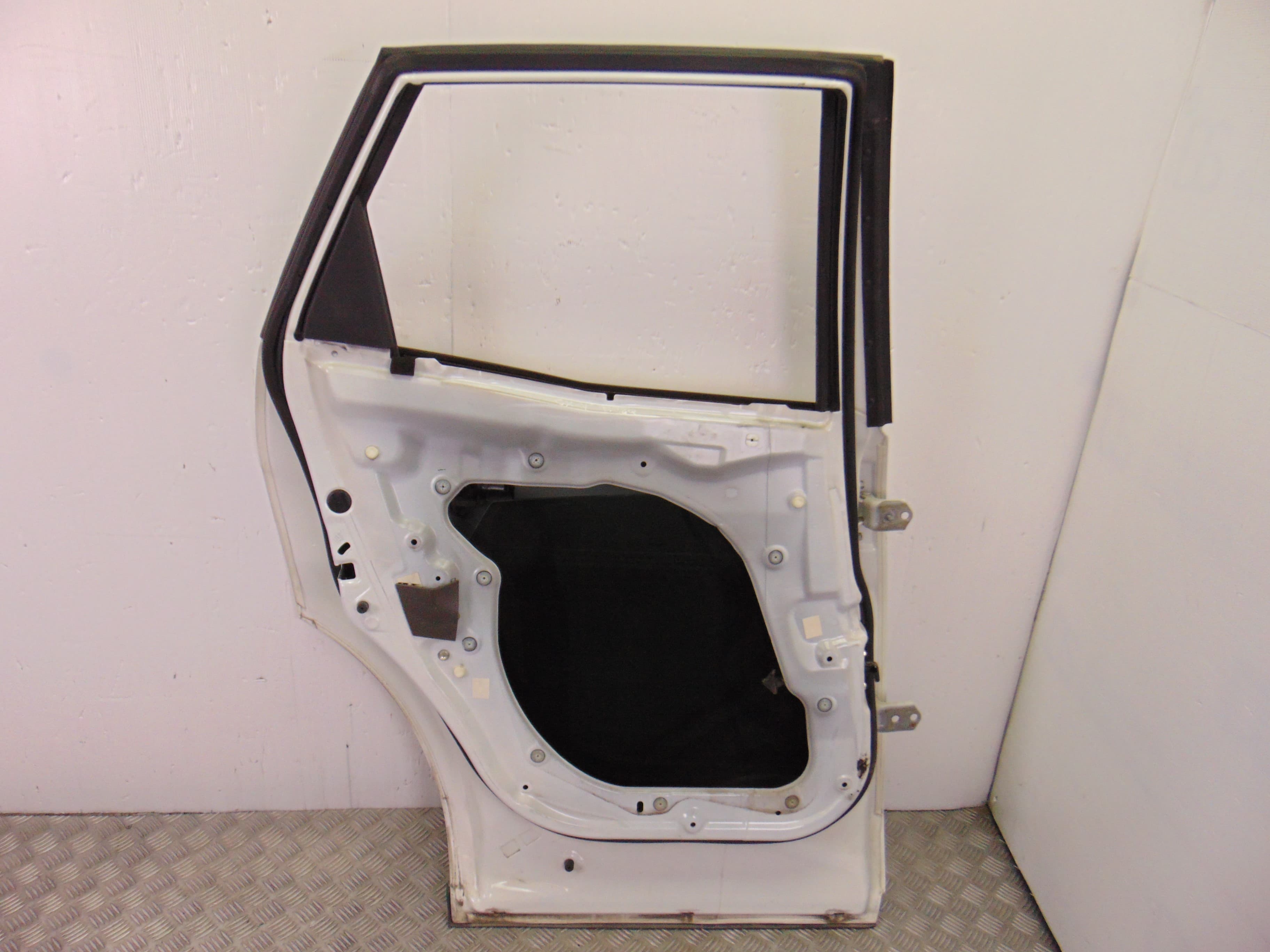 Puerta trasera izquierda, Mazda Cx-7 Er Active 2011 usado 2