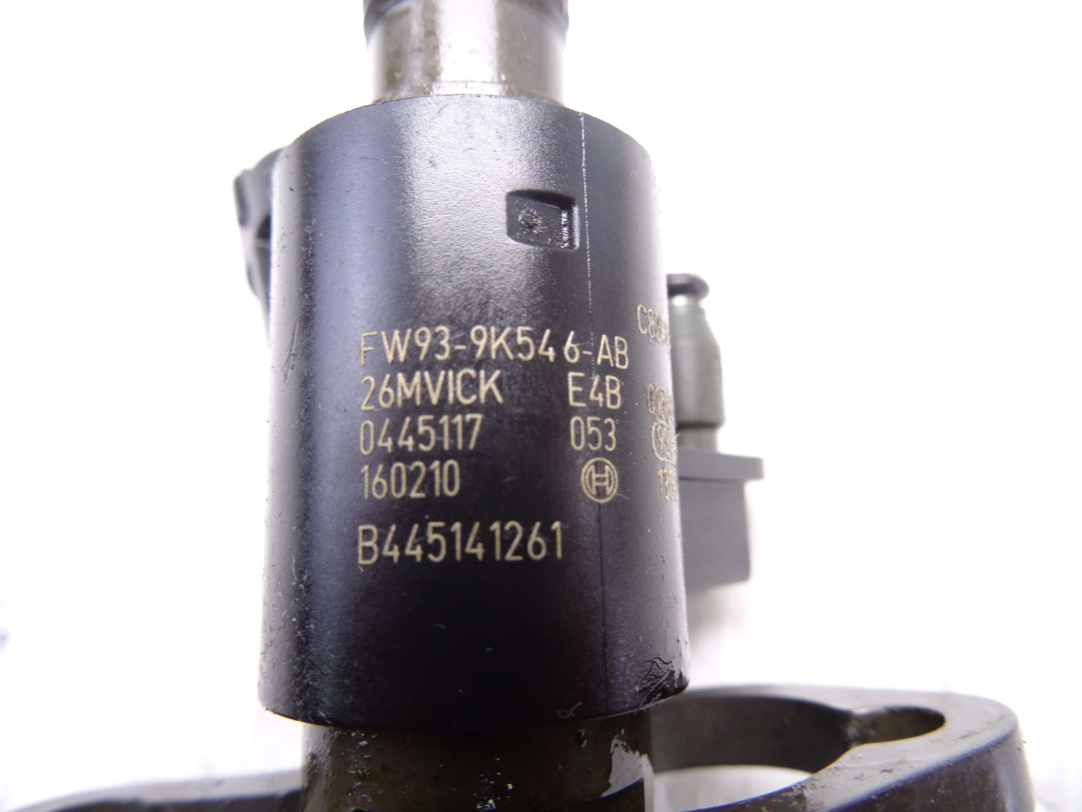 Inyector, FW939K546AB usado 2