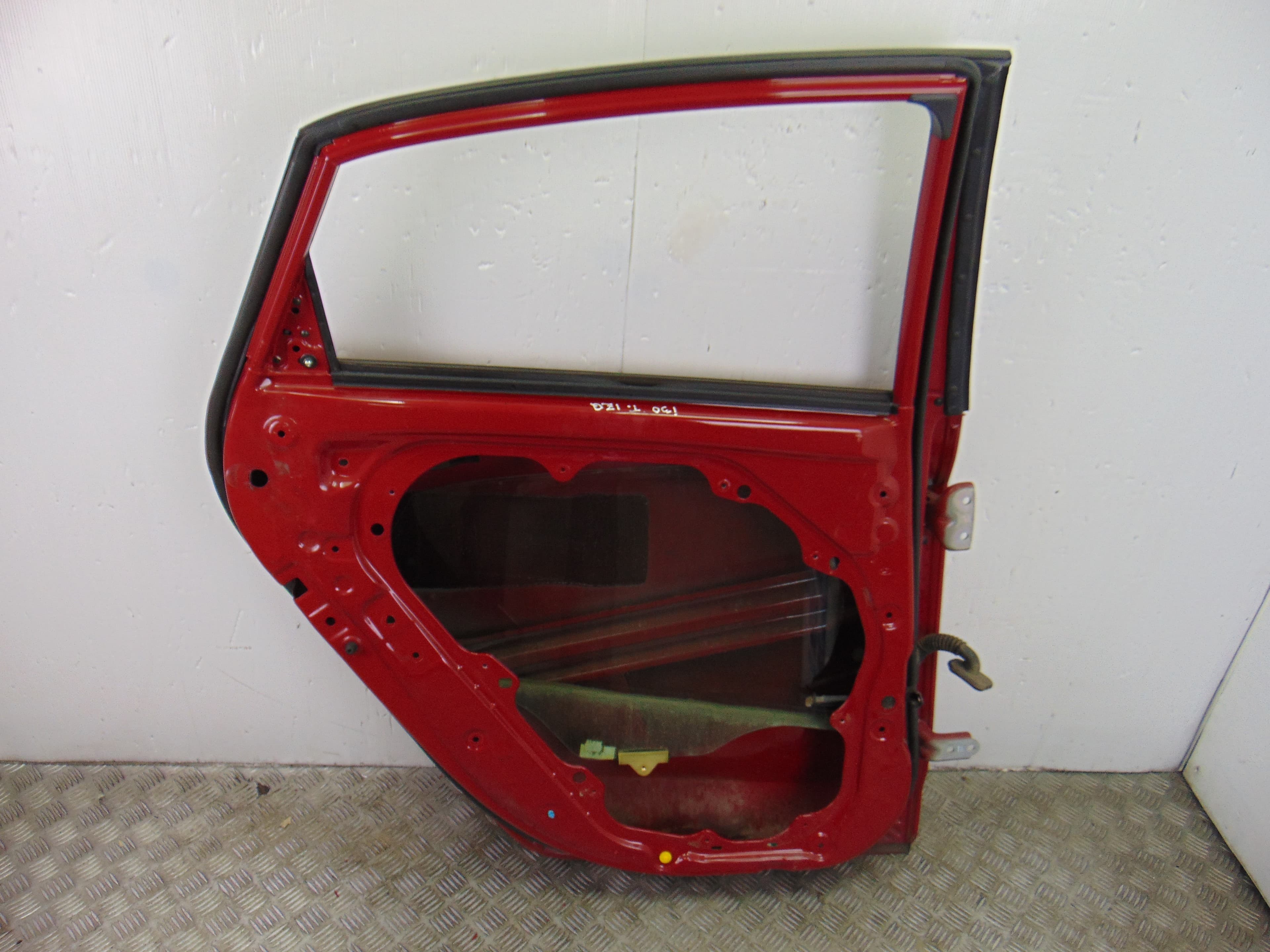 Puerta trasera izquierda, Hyundai I30 (Gd) Classic 2012 usado 2
