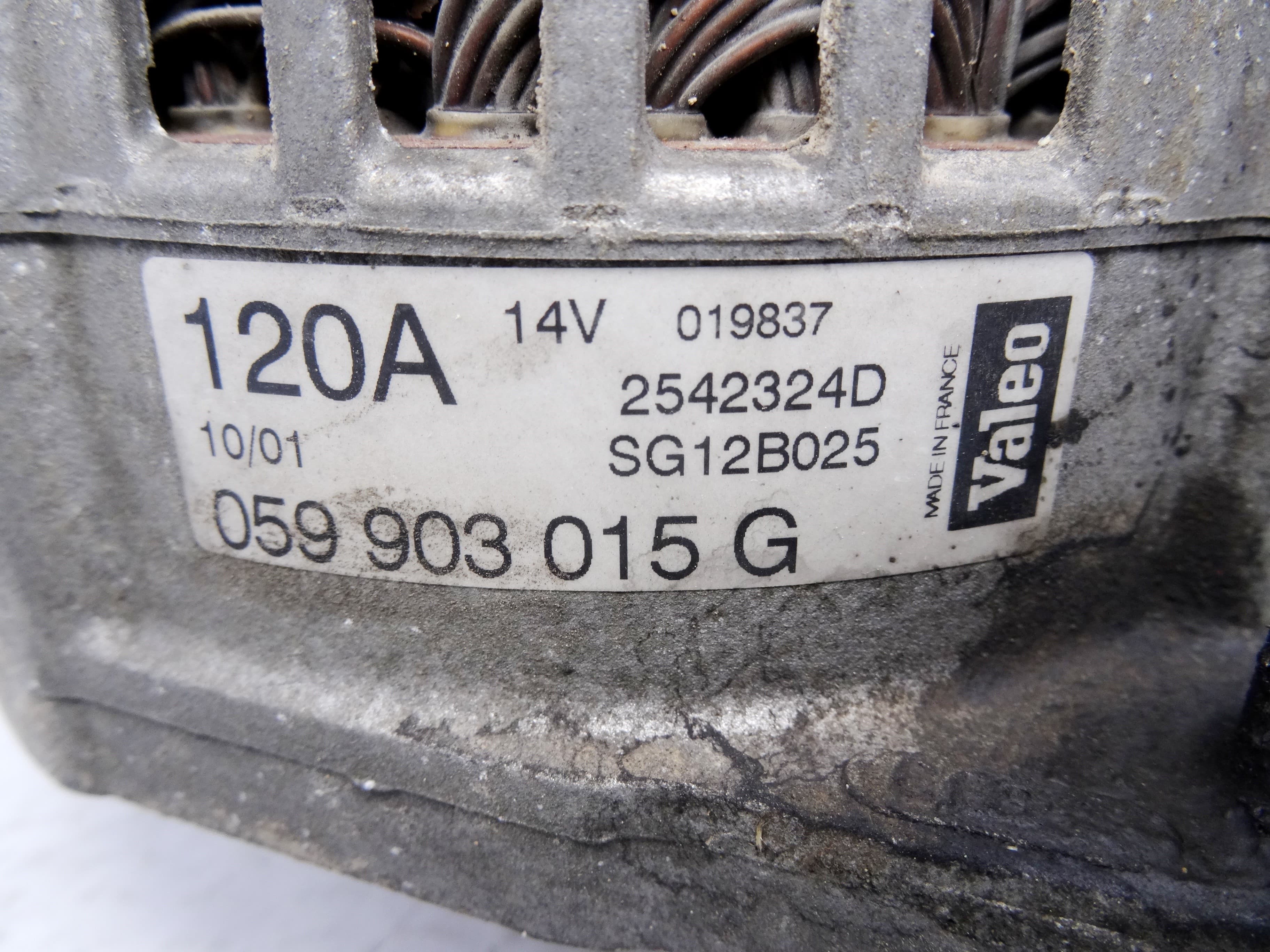 Alternador, Audi A6 Berlina (4B2) 2.5 TDI 2001, 059903015G usado 2