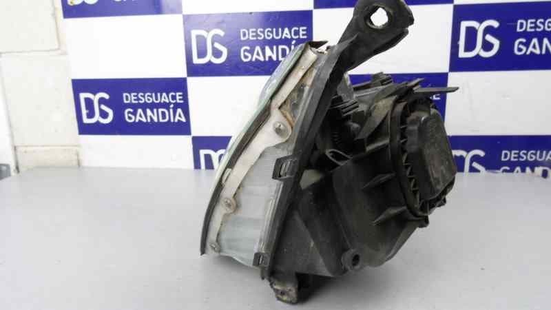 Faro izquierdo, Ford Focus Berlina (Cak) Ambiente 1999 usado 2