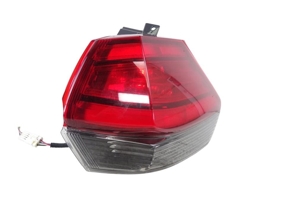Piloto trasero derecho, Nissan X-trail (T32) Tekna 2018, LED usado 2