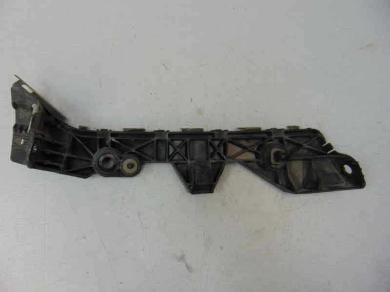 Molduras traseras, Mazda 3 Berlina (Bl) Active 2010 usado 2