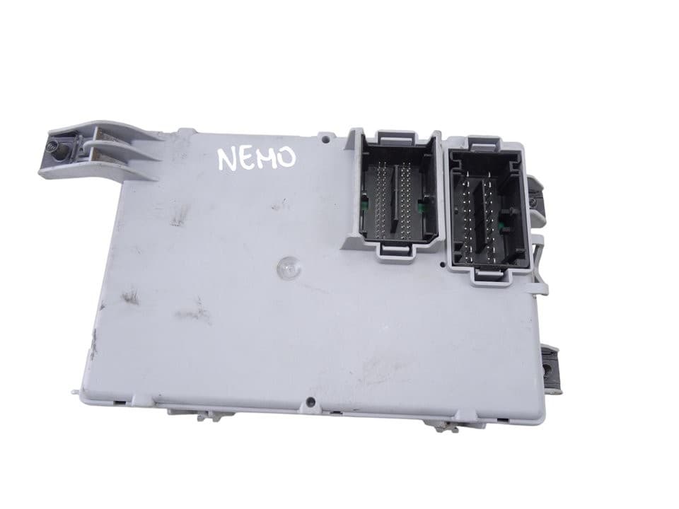 Caja reles / fusibles, Citroen Nemo Furgón 2013, 01372879080 usado 2