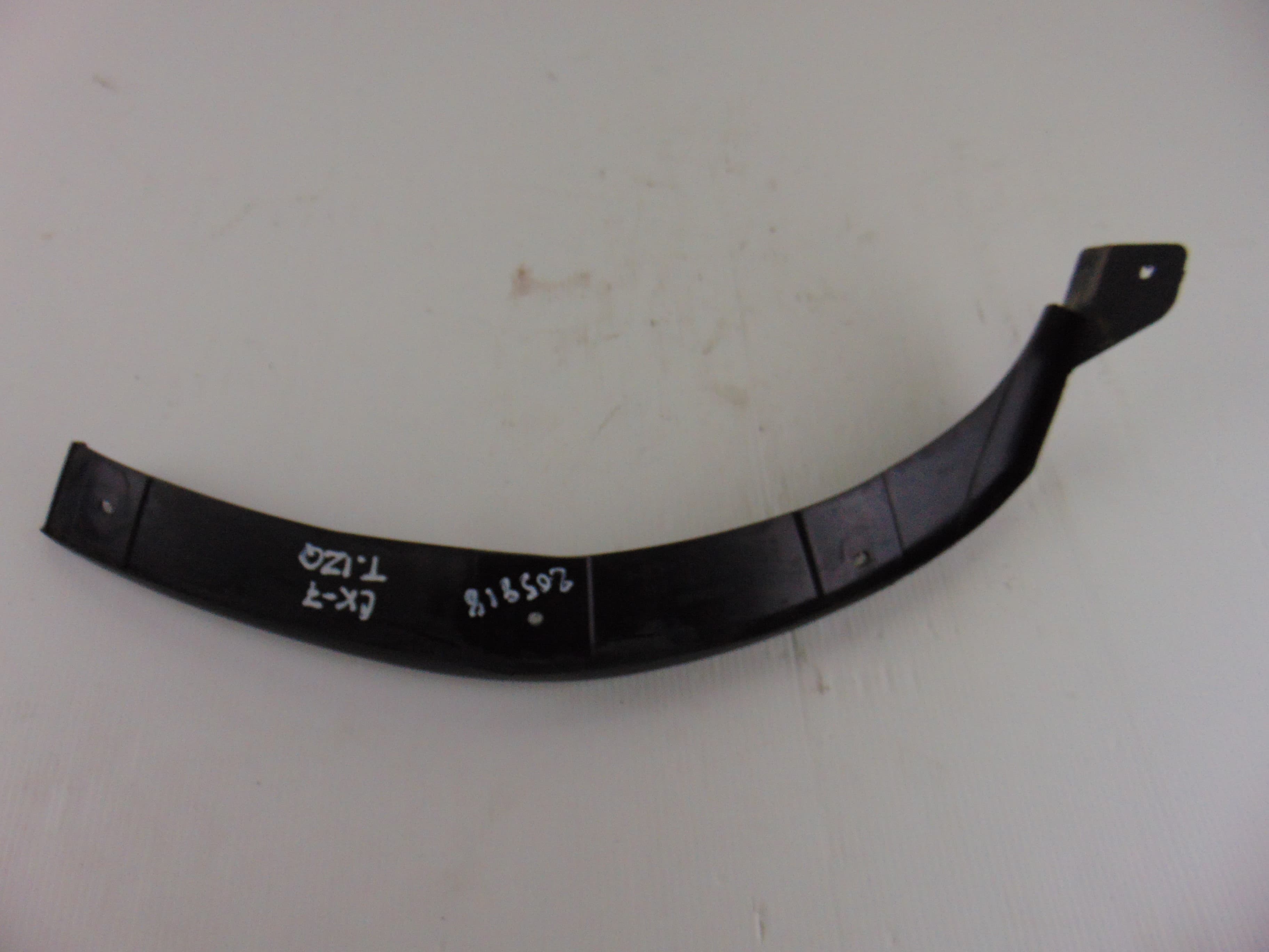 Molduras traseras, Mazda Cx-7 Er Active 2011, EH6651K2443 usado 2