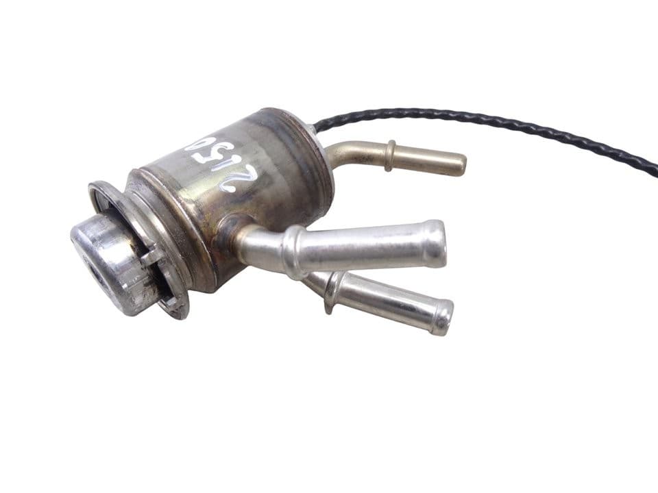 Inyector, Audi Q3 (F3B) 35 TDI S line 2022, 05L131113J usado 2