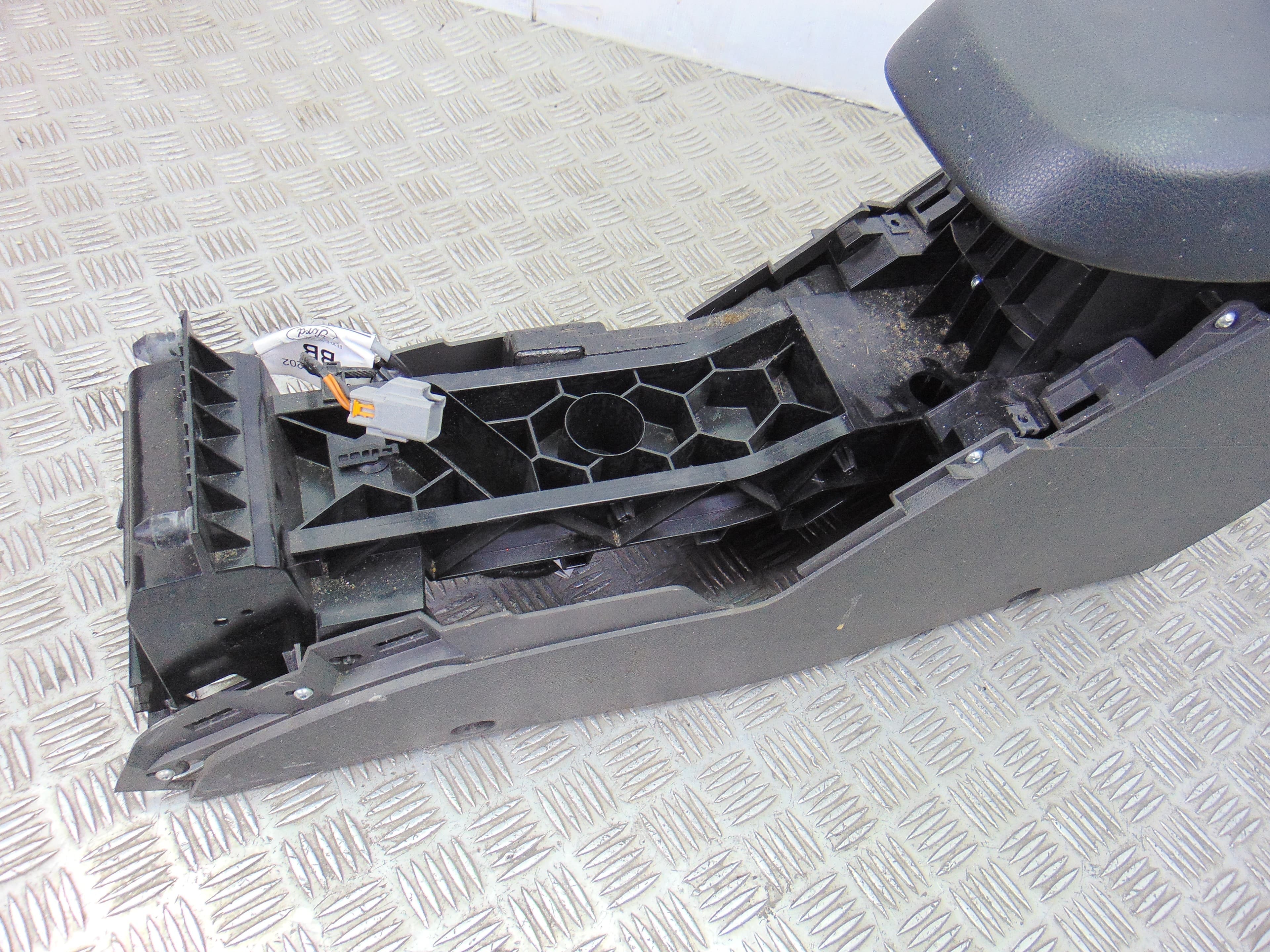 Apoyabrazos central, Ford C-max (CB3)(2007) Ambiente 2009 usado 2