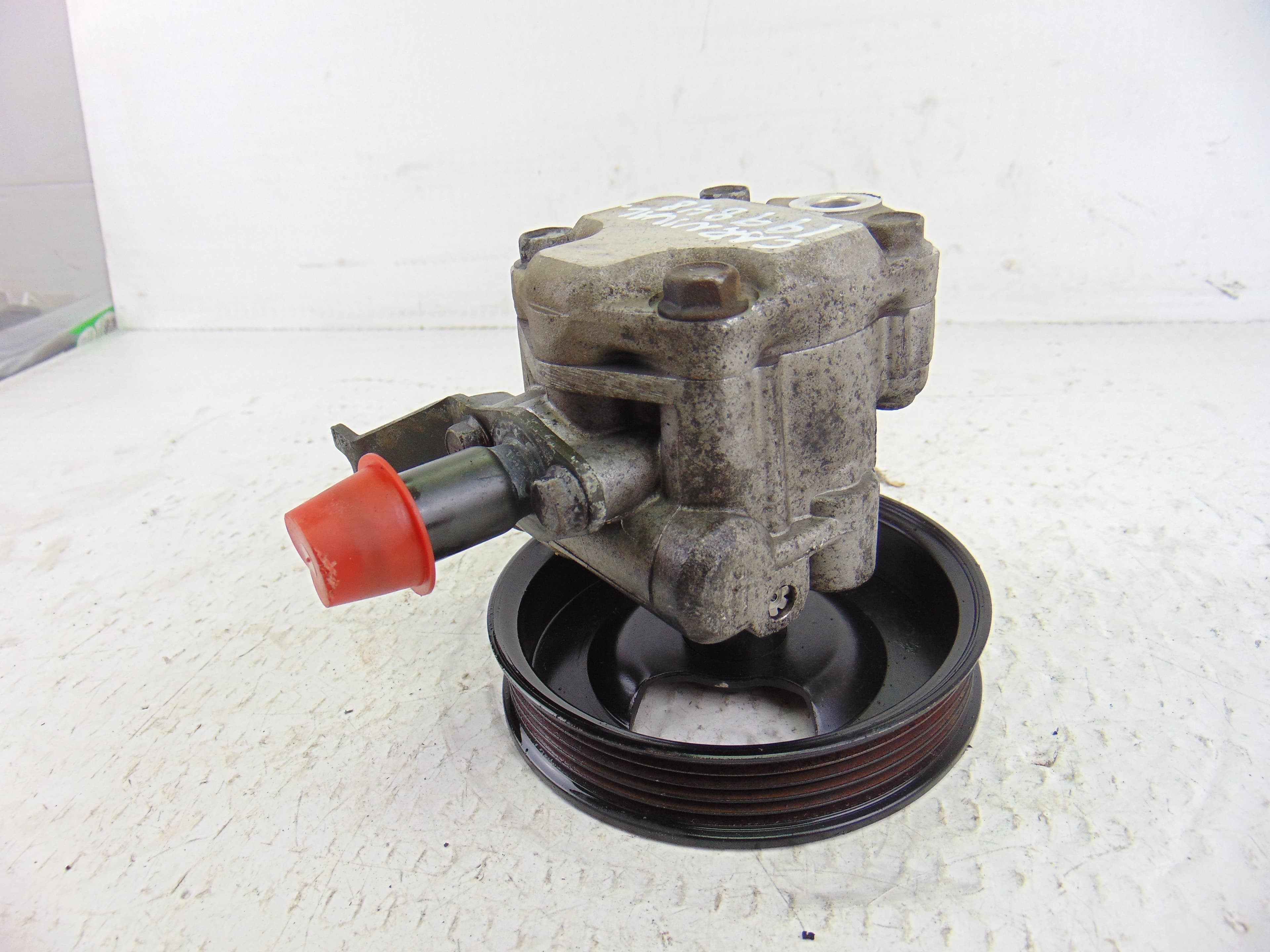 Bomba direccion, Kia Carnival Ii (Fl) 2.9 CDRi EX 2005 usado 2