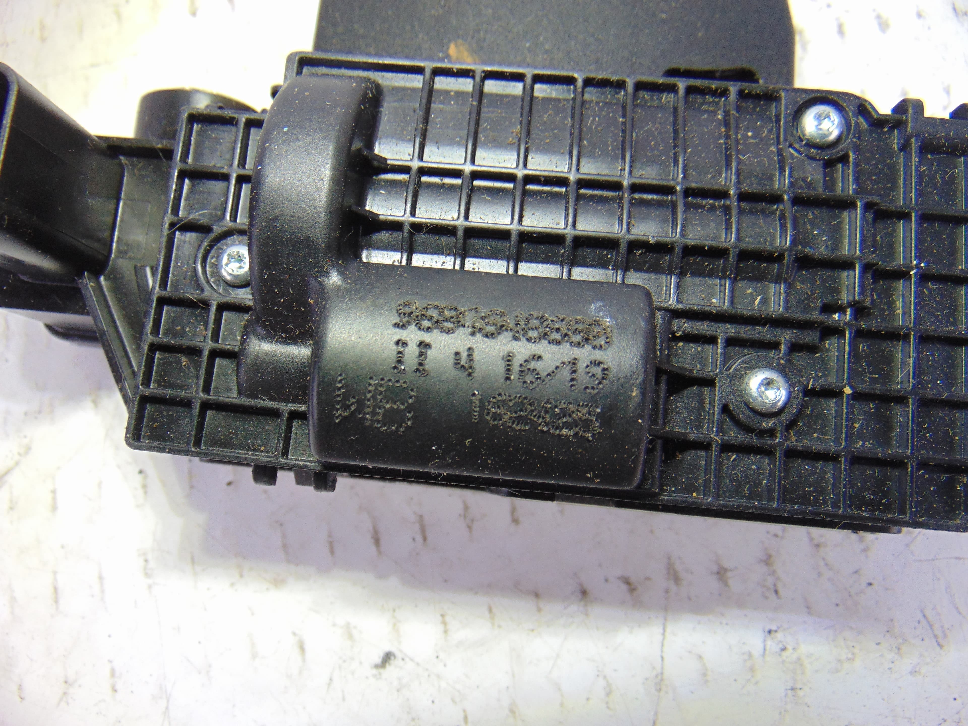 Cerradura maletero / porton, 9684648680 nuevo 2