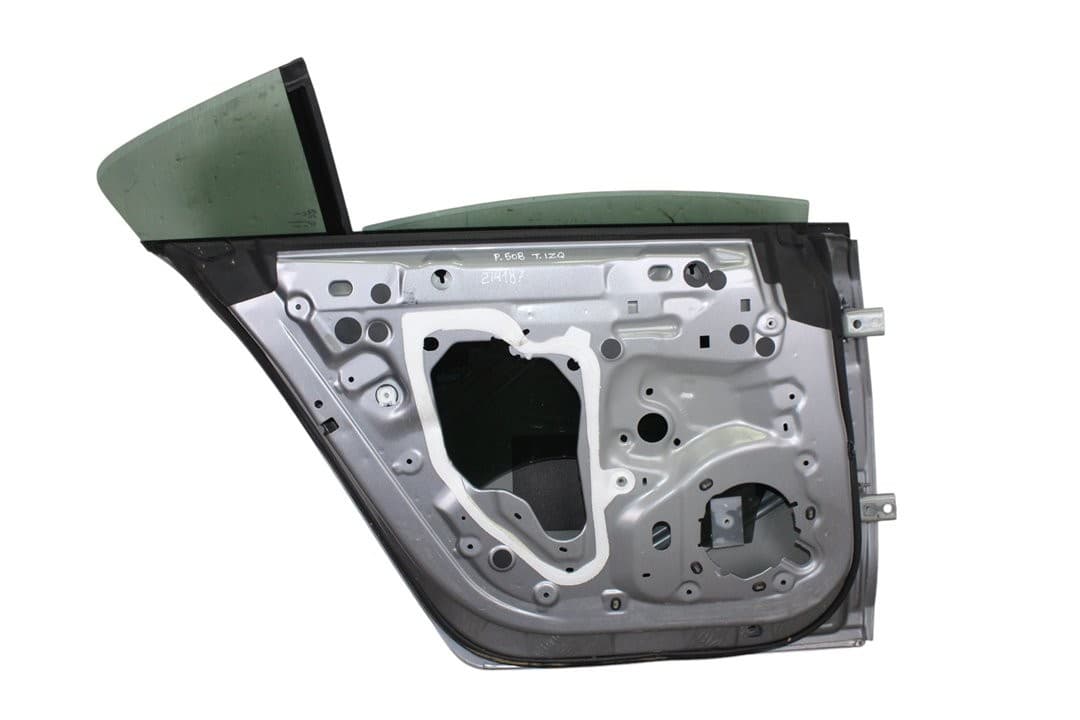 Puerta trasera izquierda, Peugeot 508 Allure Pack 2022 usado 2