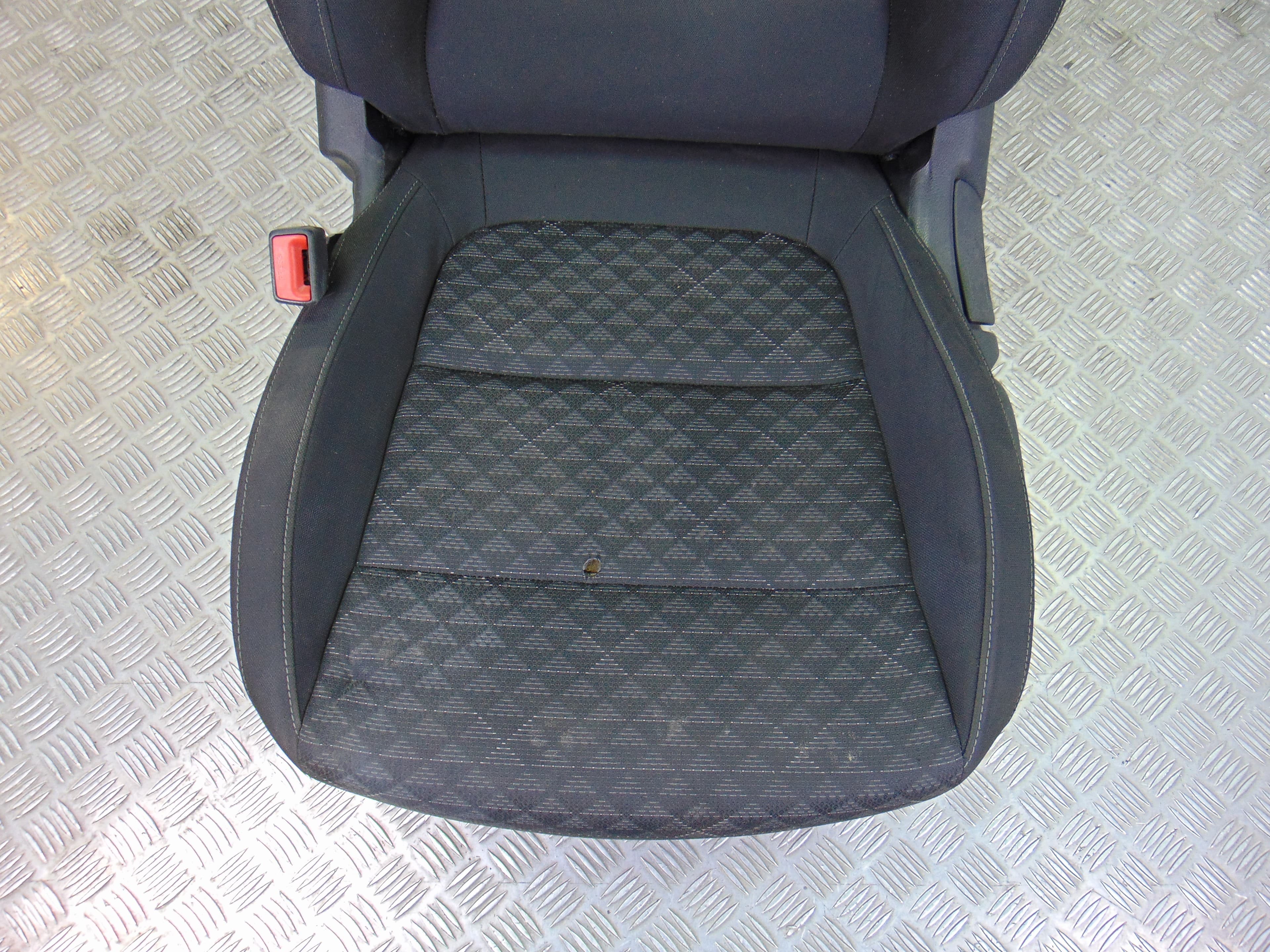 Juego asientos completo, Kia Rio (Yb) Business 2017 usado 2