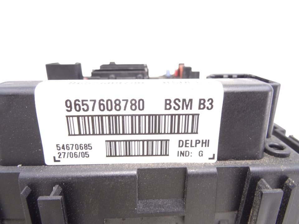 Caja reles / fusibles, Peugeot 206 Xs 2005, 9657608780 usado 2