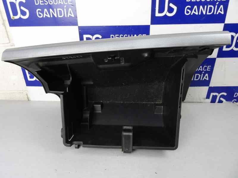 Guantera, Land Rover Freelander (LR2) TD4 Hse 2007 usado 2