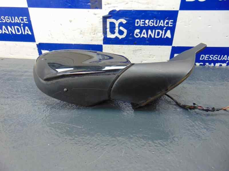 Retrovisor derecho, Citroen C4 Cactus Feel 2014 usado 2