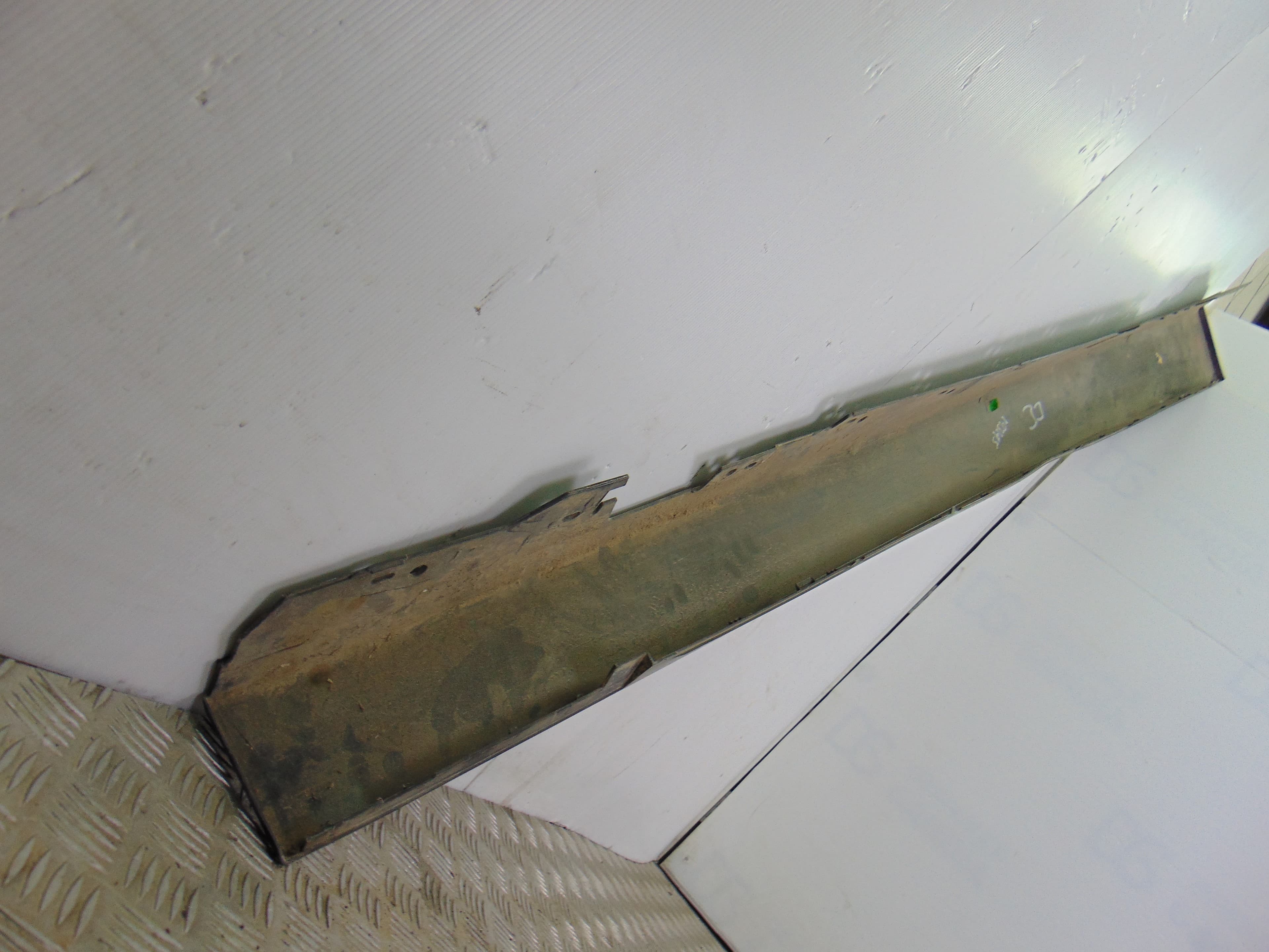 Faldon lateral, 7256911 usado 2