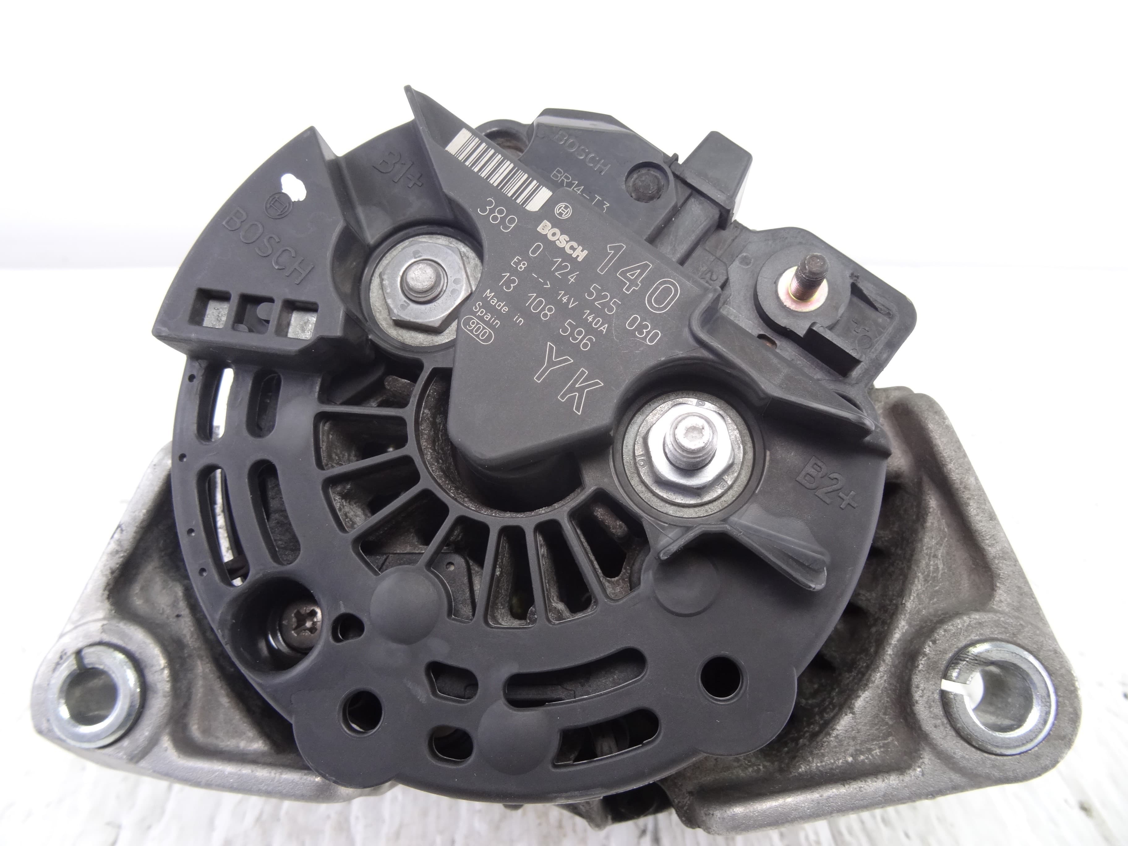 Alternador, Opel Astra G Berlina Comfort 2003, 13108596 usado 2