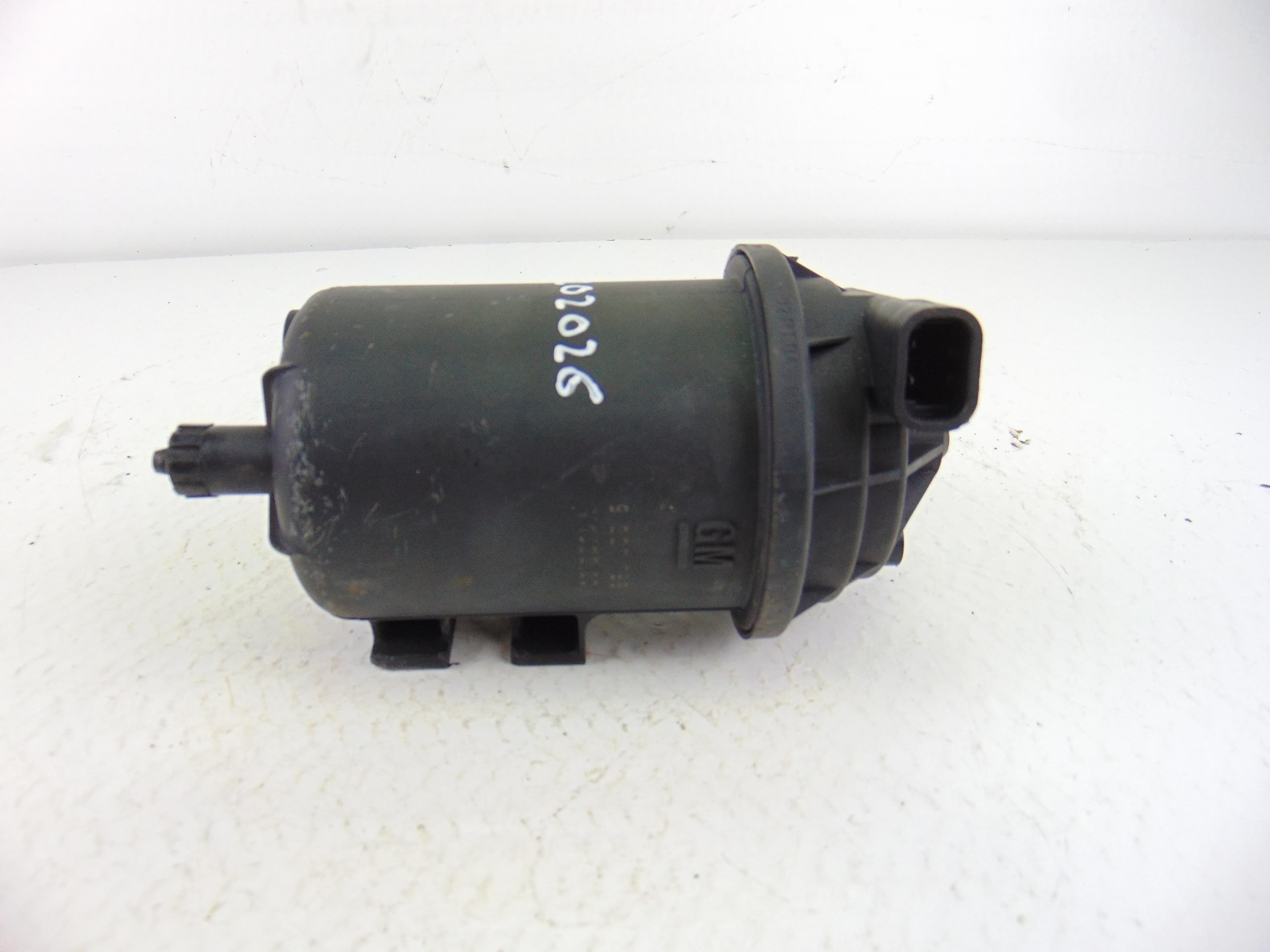 Filtro gasoil, Opel Corsa C Club 2002 usado 2