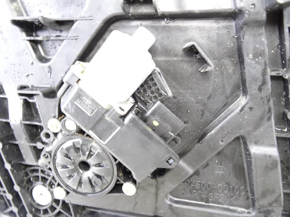 Elevalunas delantero izquierdo, Kia Xceed eDrive Phev 2024 usado 2