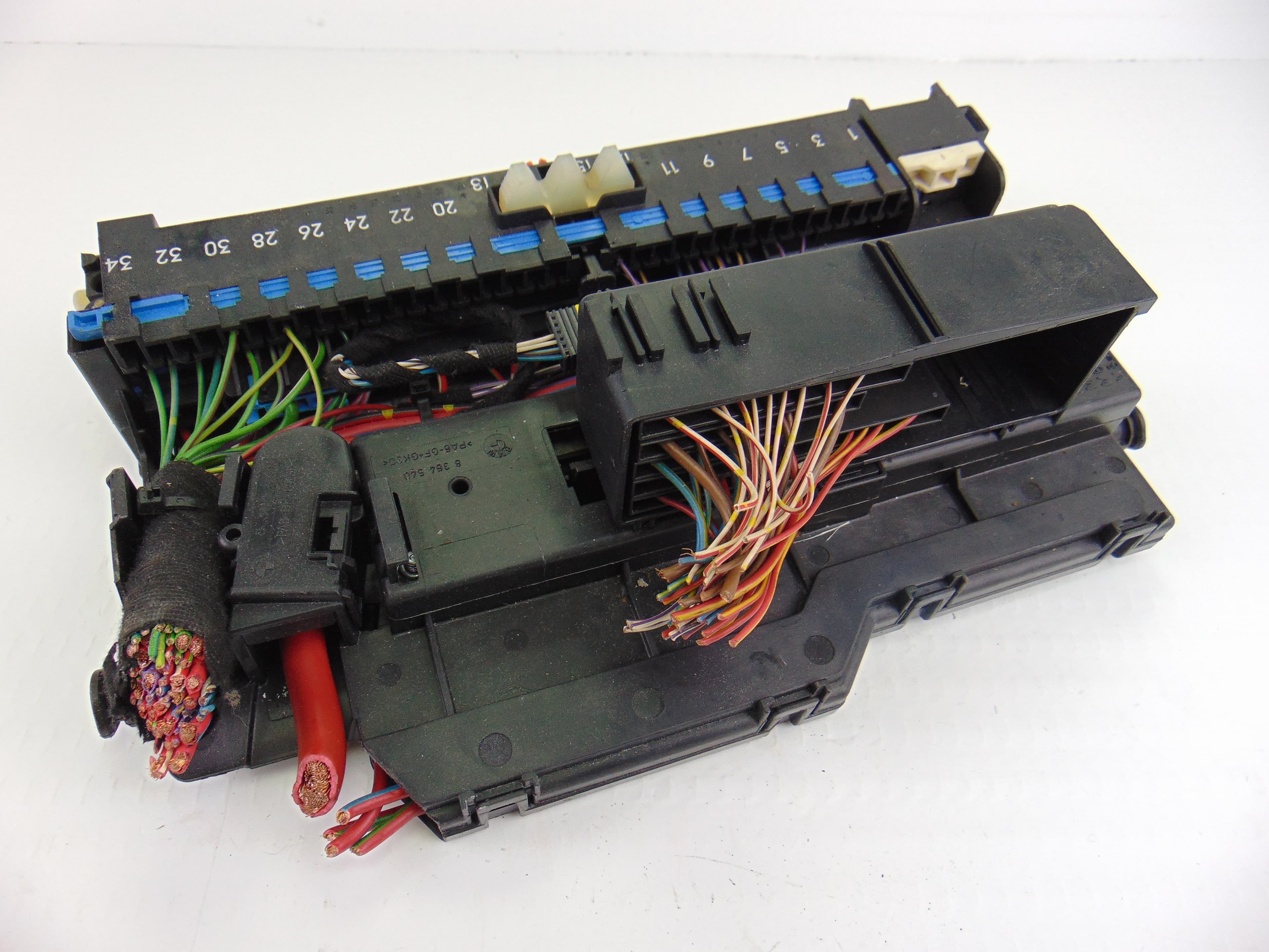 Caja reles / fusibles, BMW Serie X3 (E83) 2.0d 2005, 8387153 usado 2