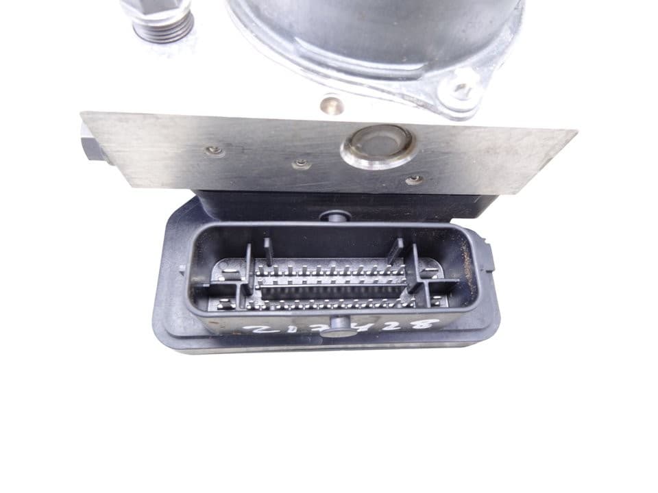 ABS, Volkswagen Polo Vi (AW1)(08.2017) United 2021, 2Q0614517AP usado 2