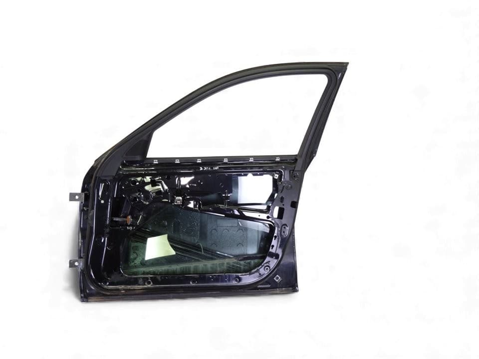 Puerta delantera derecha, BMW Serie 5 Berlina (E60) 525xi 2005 usado 2