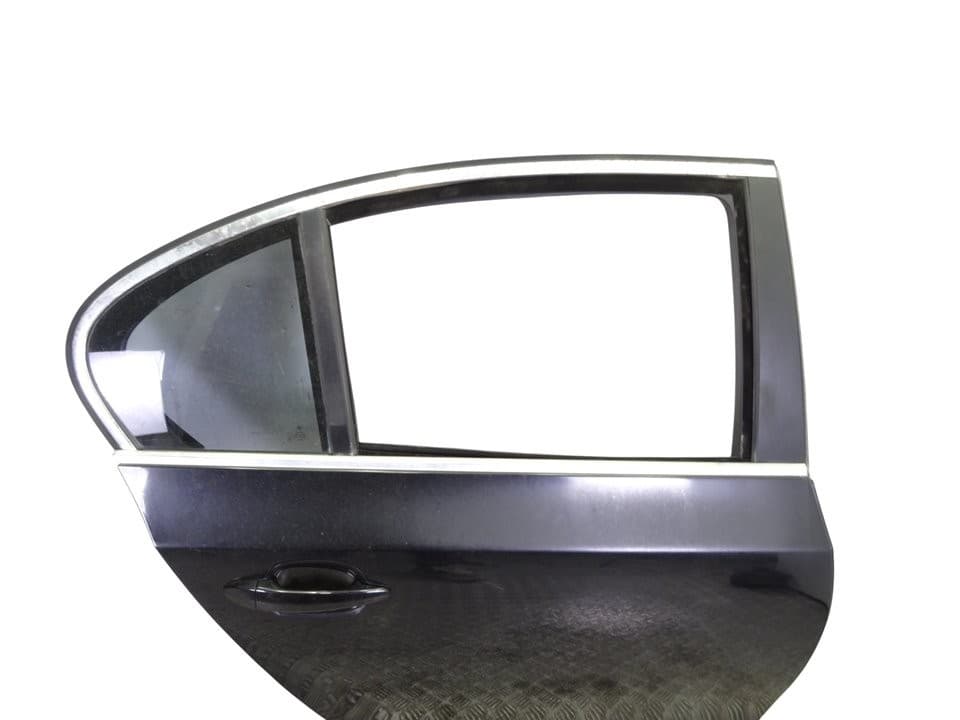Puerta trasera derecha, BMW Serie 5 Berlina (E60) 525xi 2005 usado 2