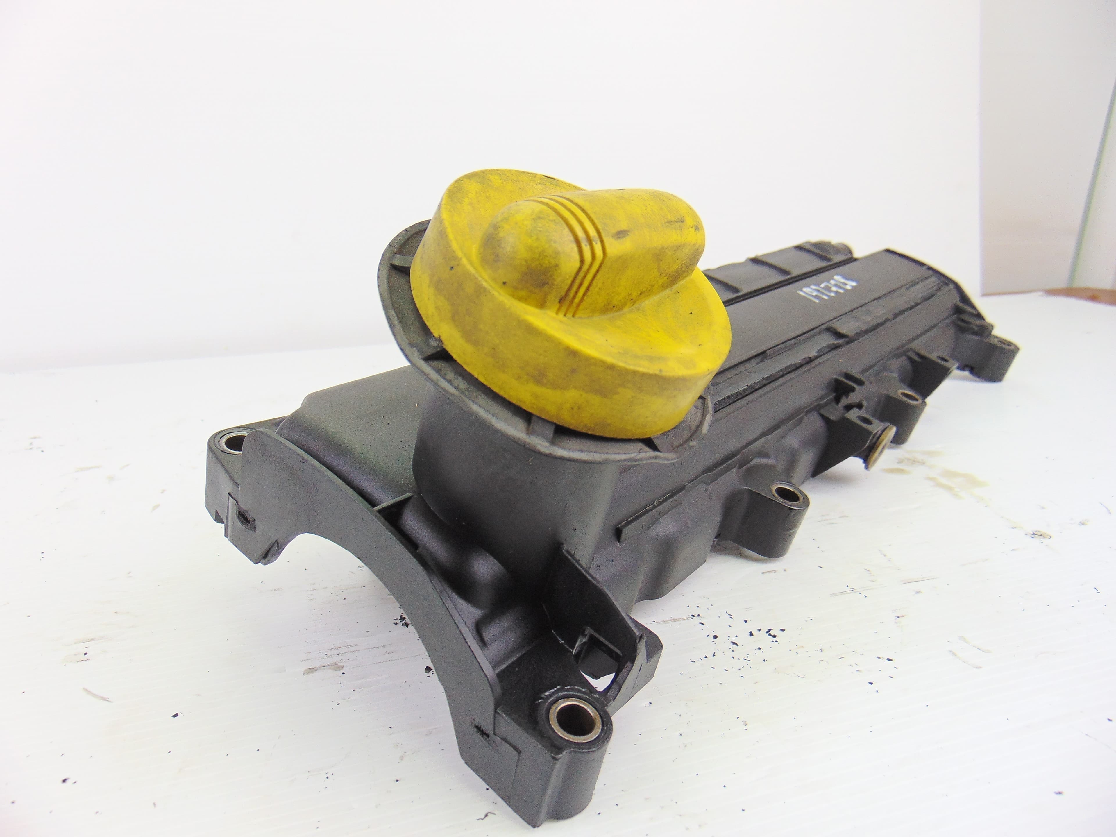 Tapa balancines, Nissan Almera (N16/E) Tekna 2005, 8200379908 usado 2