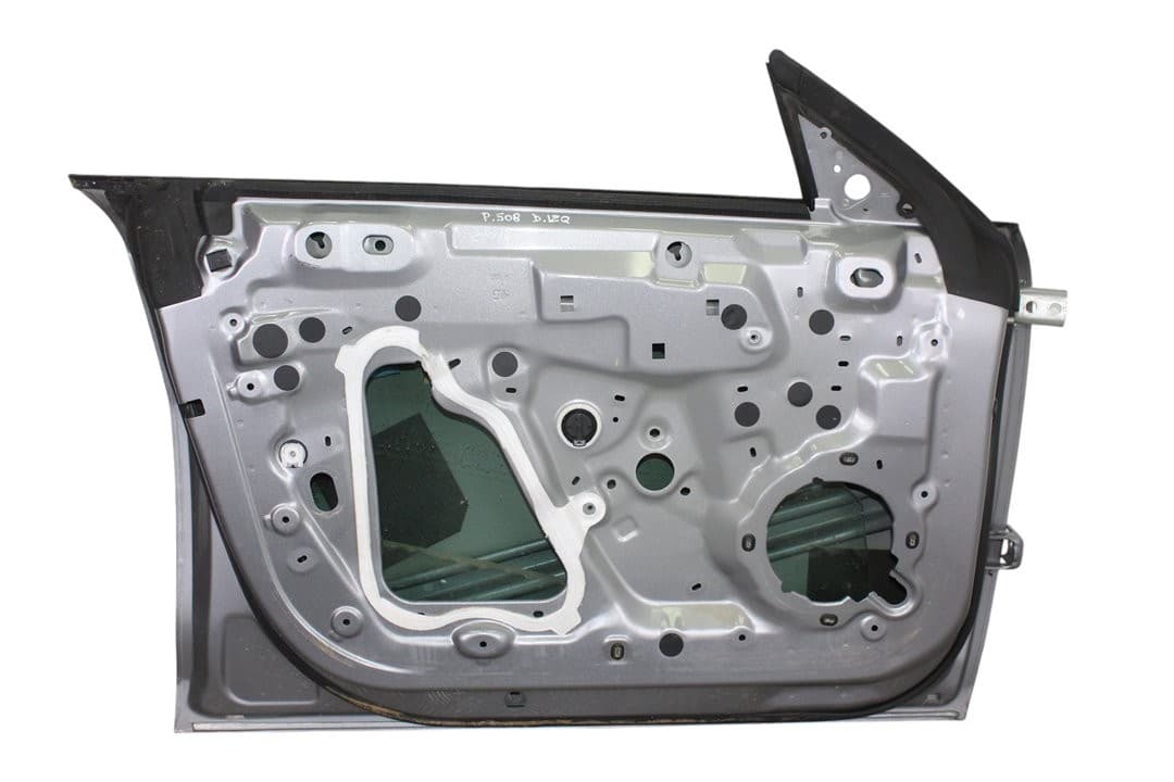 Puerta delantera izquierda, Peugeot 508 Allure Pack 2022 usado 2