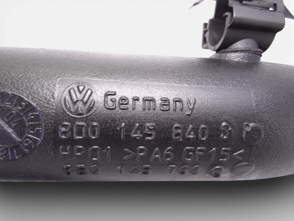 Tubo, Volkswagen Passat Berlina (3B3) Edition 2005, 8D0145840S usado 2