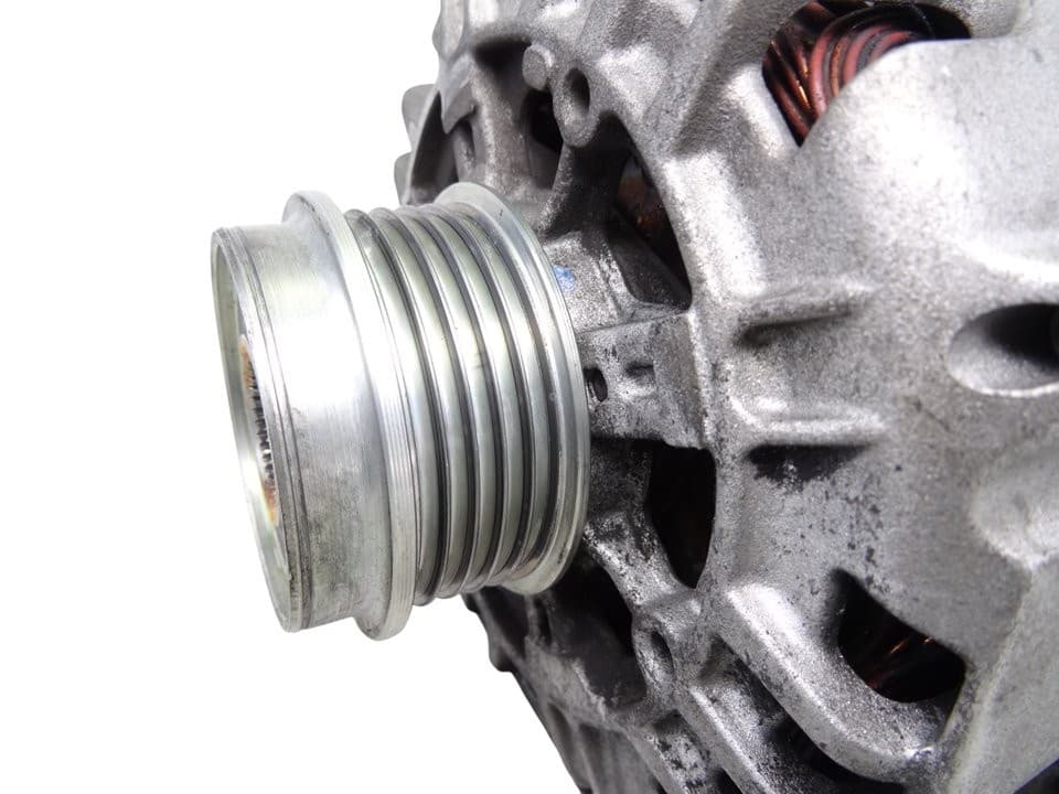 Alternador, Volkswagen Passat Berlina (3B3) Edition 2005 usado 2